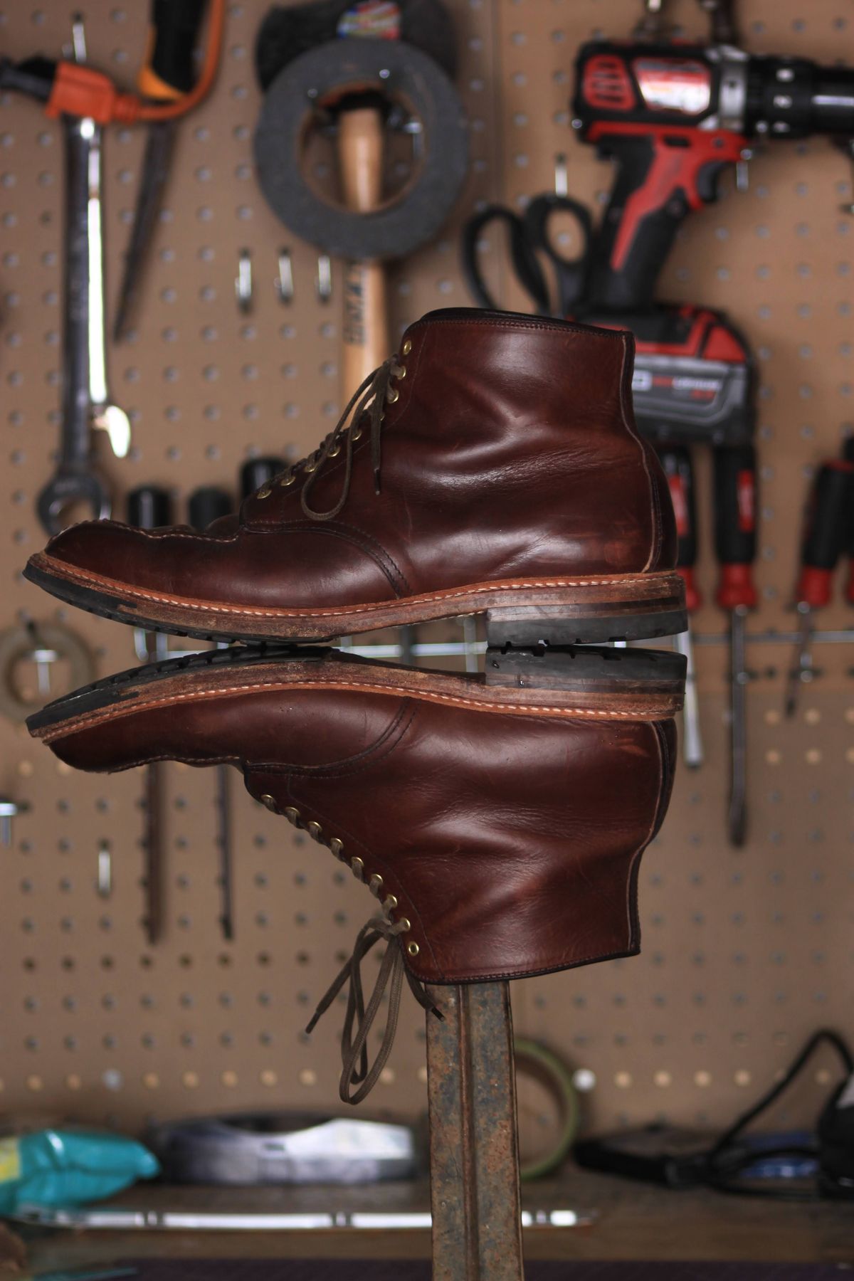 Photo by djsharris on February 5, 2023 of the Alden Norwegian Front Blucher in Horween Brown Chromexcel.