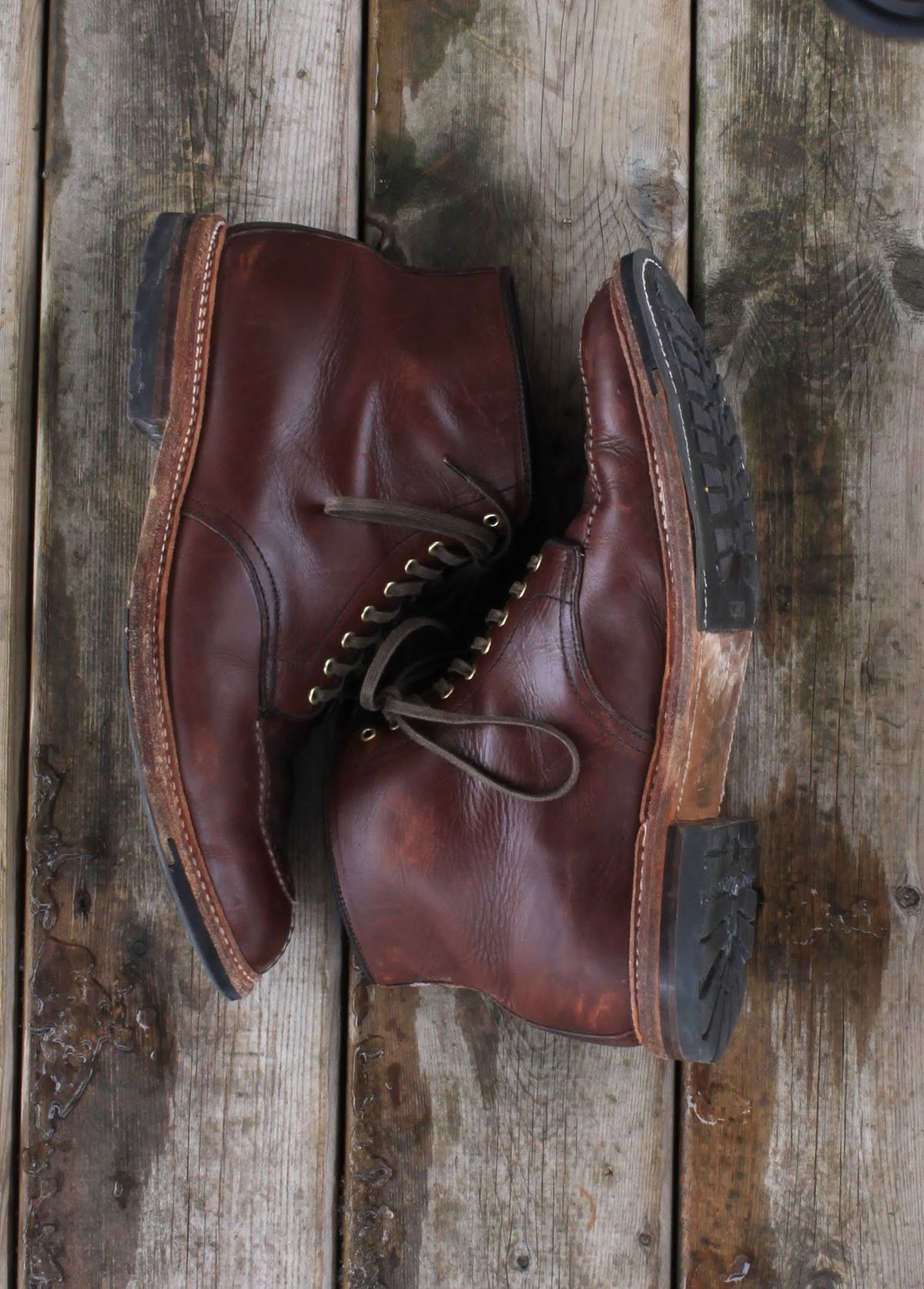 Photo by djsharris on February 5, 2023 of the Alden Norwegian Front Blucher in Horween Brown Chromexcel.