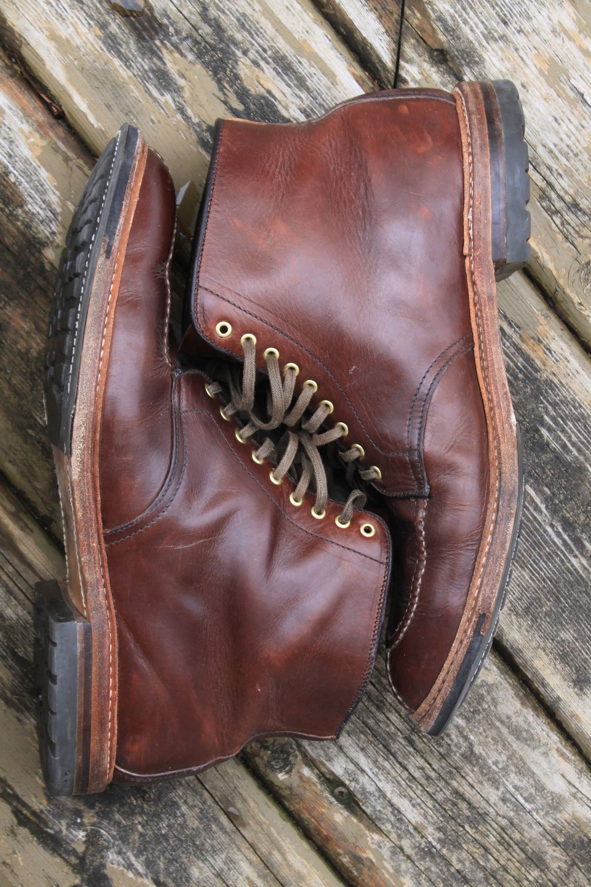 Photo by djsharris on March 4, 2023 of the Alden Norwegian Front Blucher in Horween Brown Chromexcel.