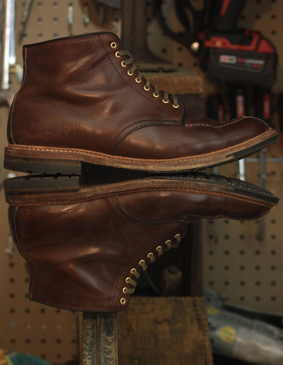 Photo by djsharris on April 4, 2023 of the Alden Norwegian Front Blucher in Horween Brown Chromexcel.