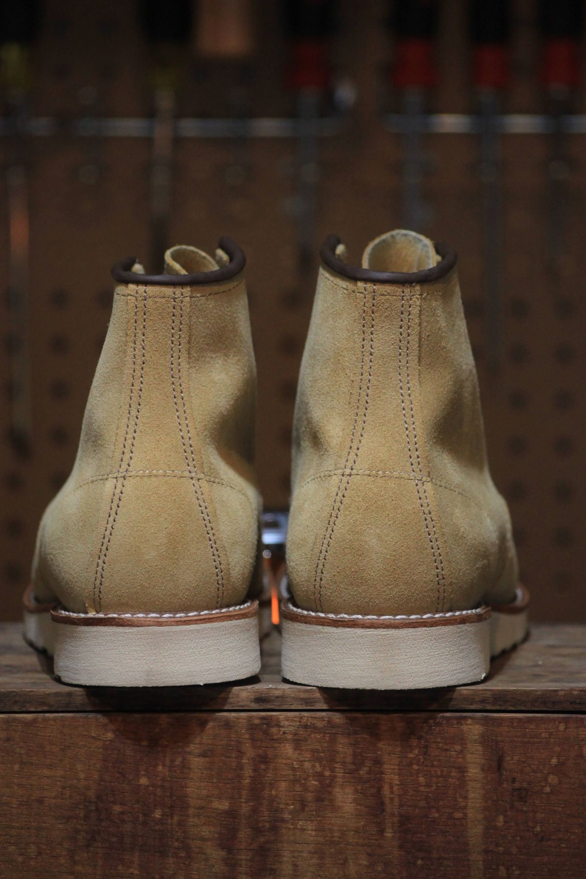 Photo by djsharris on October 1, 2023 of the Red Wing 6-Inch Classic Moc in S.B. Foot Hawthorne Abilene.