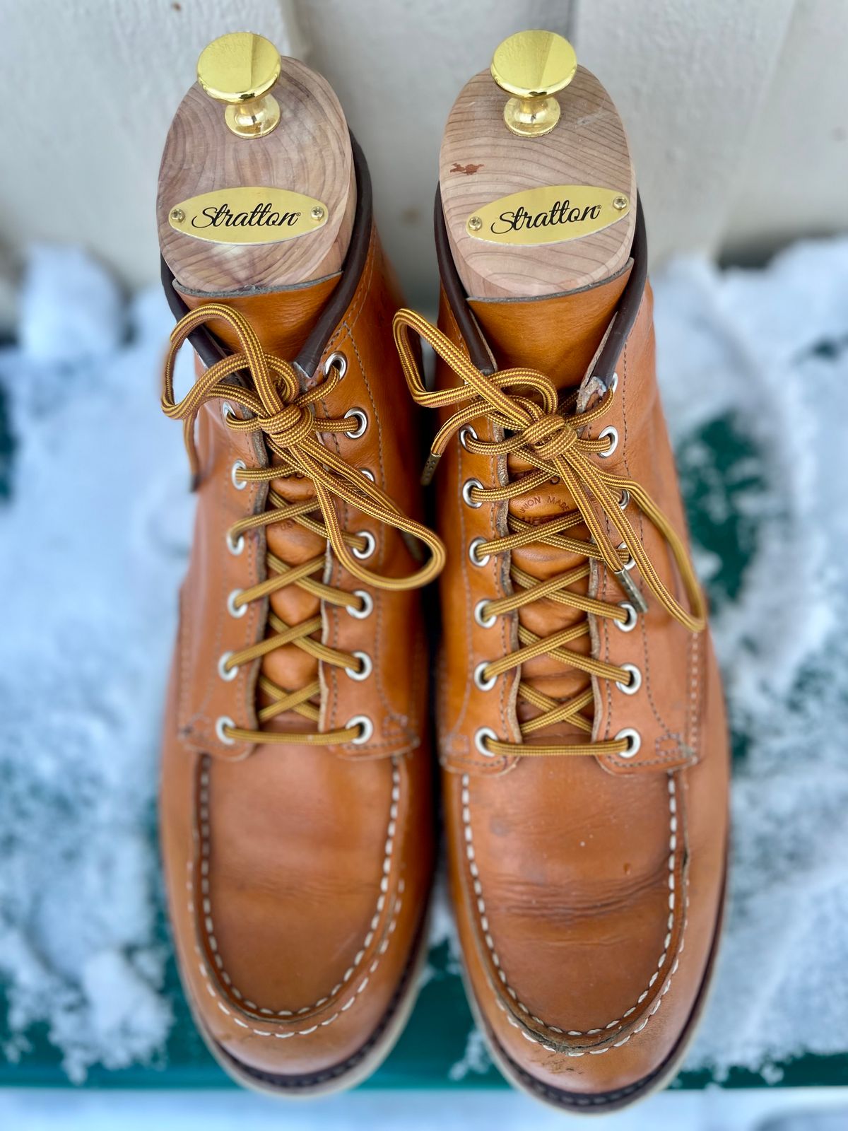 Photo by surcos on January 2, 2024 of the Irish Setter 6-Inch Classic Moc in Gold Russet Sequoia.