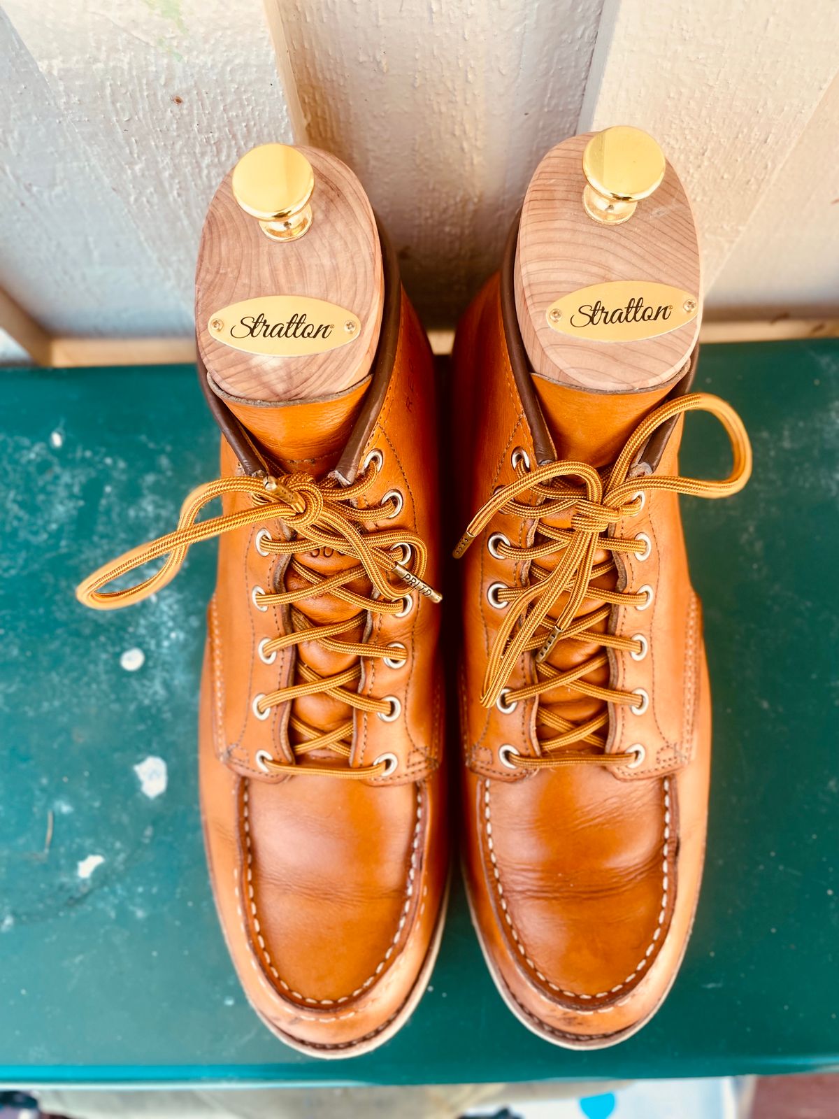 Photo by surcos on February 3, 2024 of the Irish Setter 6-Inch Classic Moc in Gold Russet Sequoia.