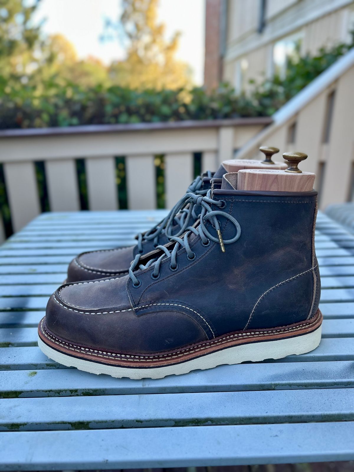 Photo by surcos on October 2, 2024 of the Red Wing 8883 in Concrete Rough & Tough leather.