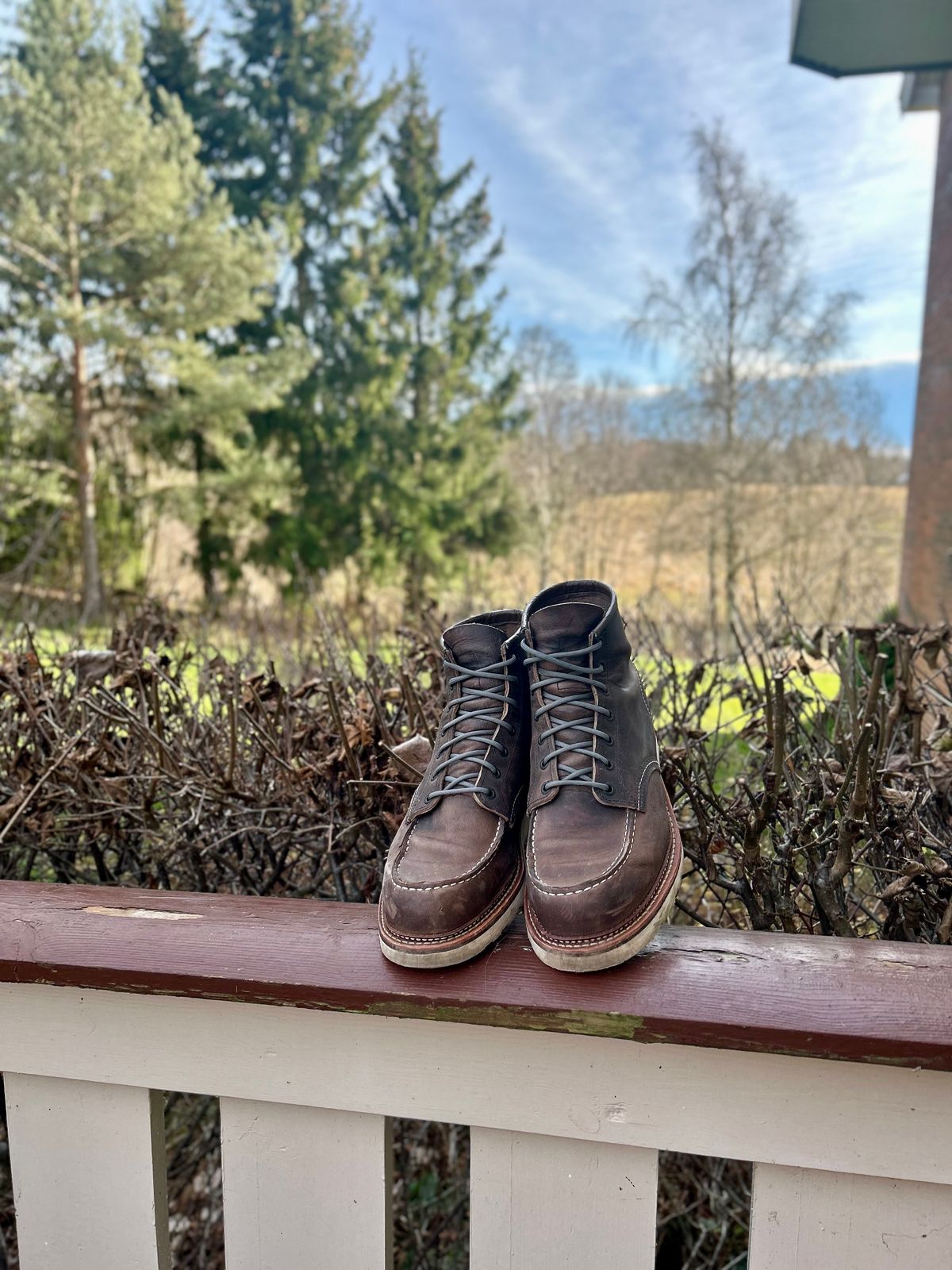 Photo by surcos on November 3, 2024 of the Red Wing 8883 in Concrete Rough & Tough leather.