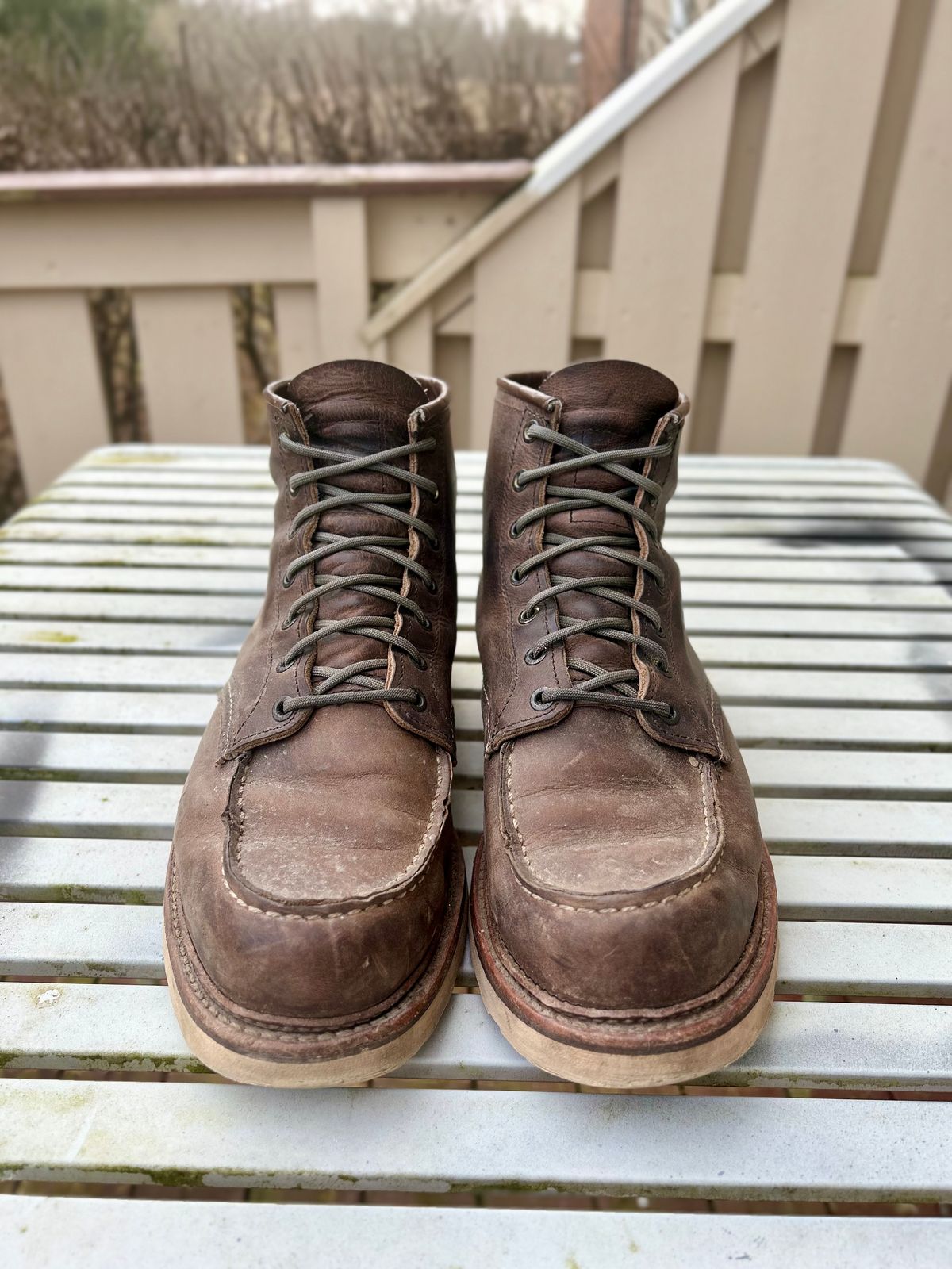 Photo by surcos on March 5, 2025 of the Red Wing 8883 in Concrete Rough & Tough leather.
