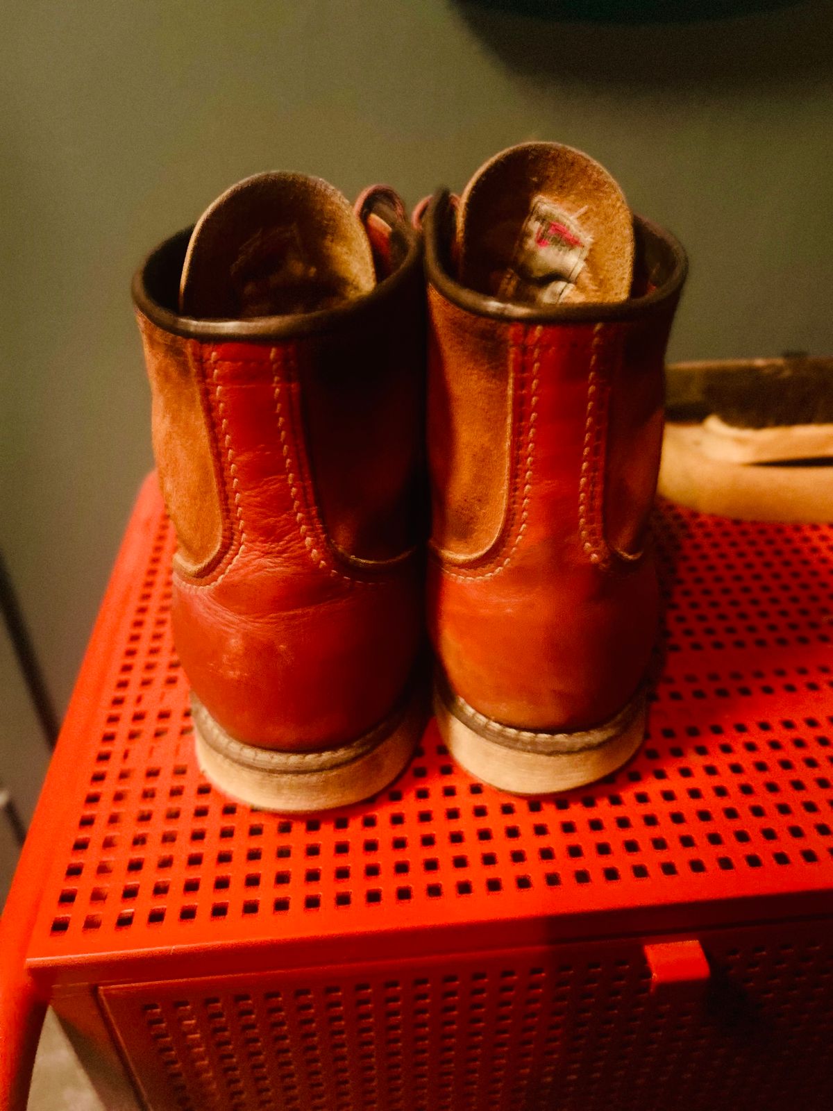 Photo by surcos on January 5, 2026 of the Red Wing 6-Inch Classic Moc in S.B. Foot Oro-Russet Portage & S.B. Foot Oro-Russet Abilene.