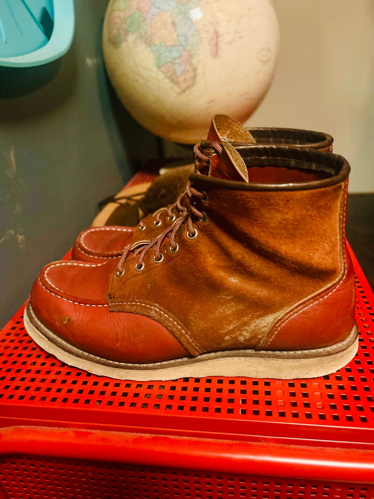 Photo by surcos on January 5, 2026 of the Red Wing 6-Inch Classic Moc in S.B. Foot Oro-Russet Portage & S.B. Foot Oro-Russet Abilene.