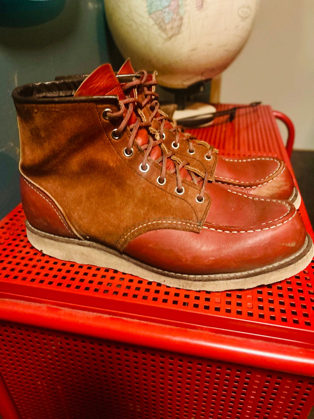 Photo by surcos on January 5, 2026 of the Red Wing 6-Inch Classic Moc in S.B. Foot Oro-Russet Portage & S.B. Foot Oro-Russet Abilene.
