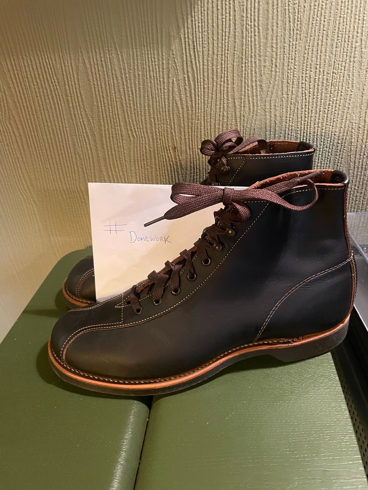 Photo by surcos on October 1, 2022 of the Red Wing 1920s Outing Boot in S.B. Foot Black Prairie.