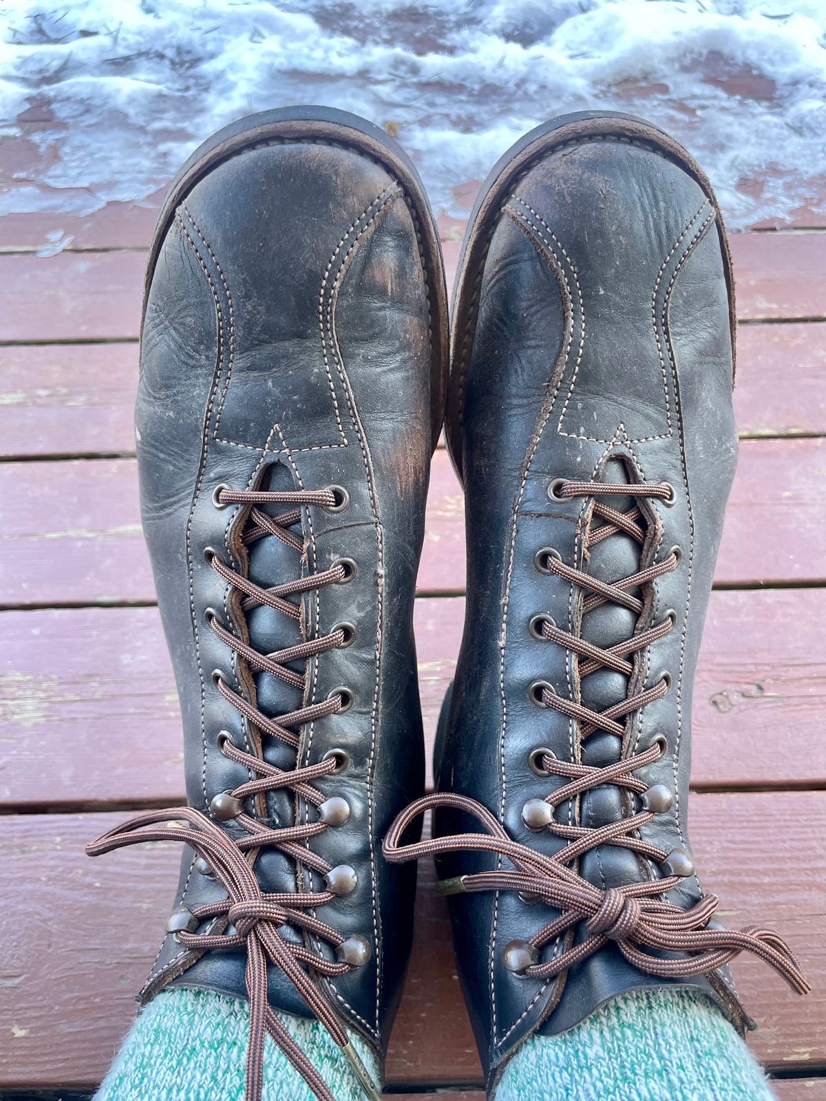 Photo by surcos on March 5, 2023 of the Red Wing 1920s Outing Boot in S.B. Foot Black Prairie.