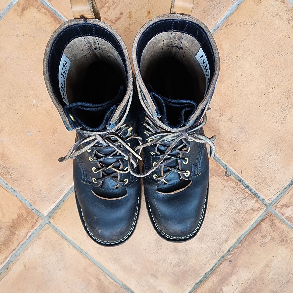 Photo by Leroy on November 2, 2023 of the Nicks x Zuriick Merriman in Horween Black Chromexcel.