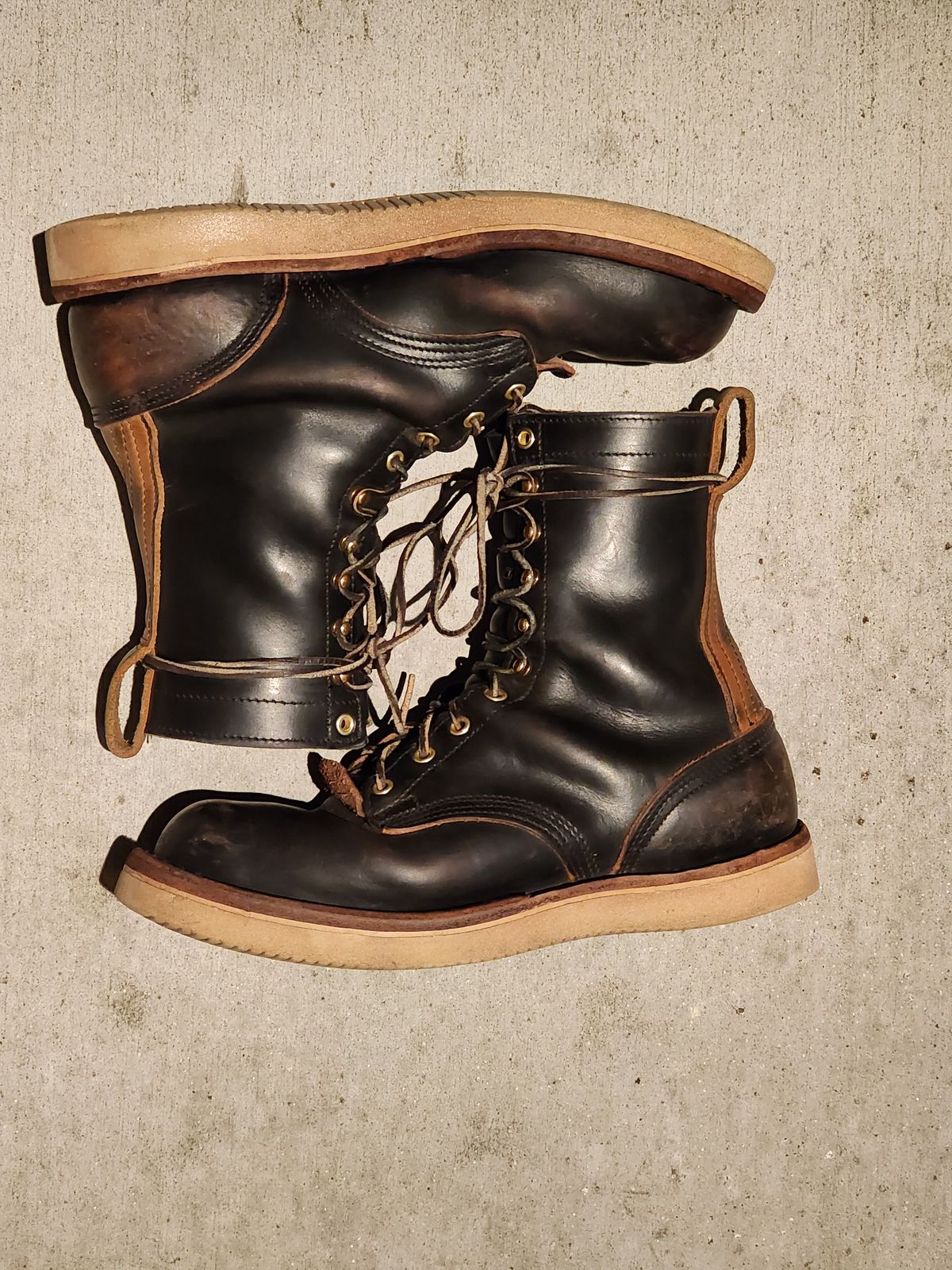 Photo by Leroy on February 6, 2024 of the Nicks x Zuriick Merriman in Horween Black Chromexcel.