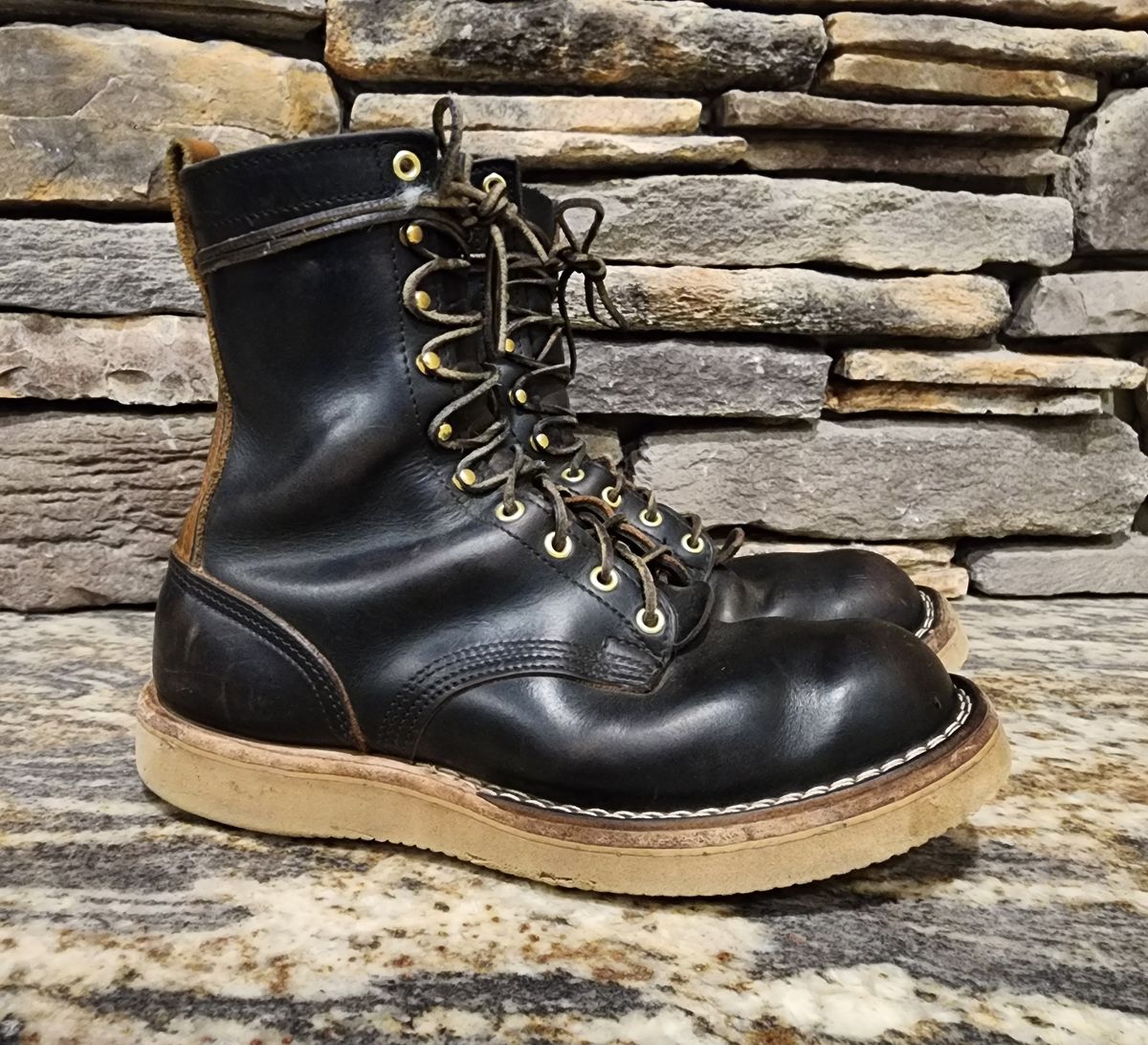 Photo by Leroy on March 6, 2024 of the Nicks x Zuriick Merriman in Horween Black Chromexcel.