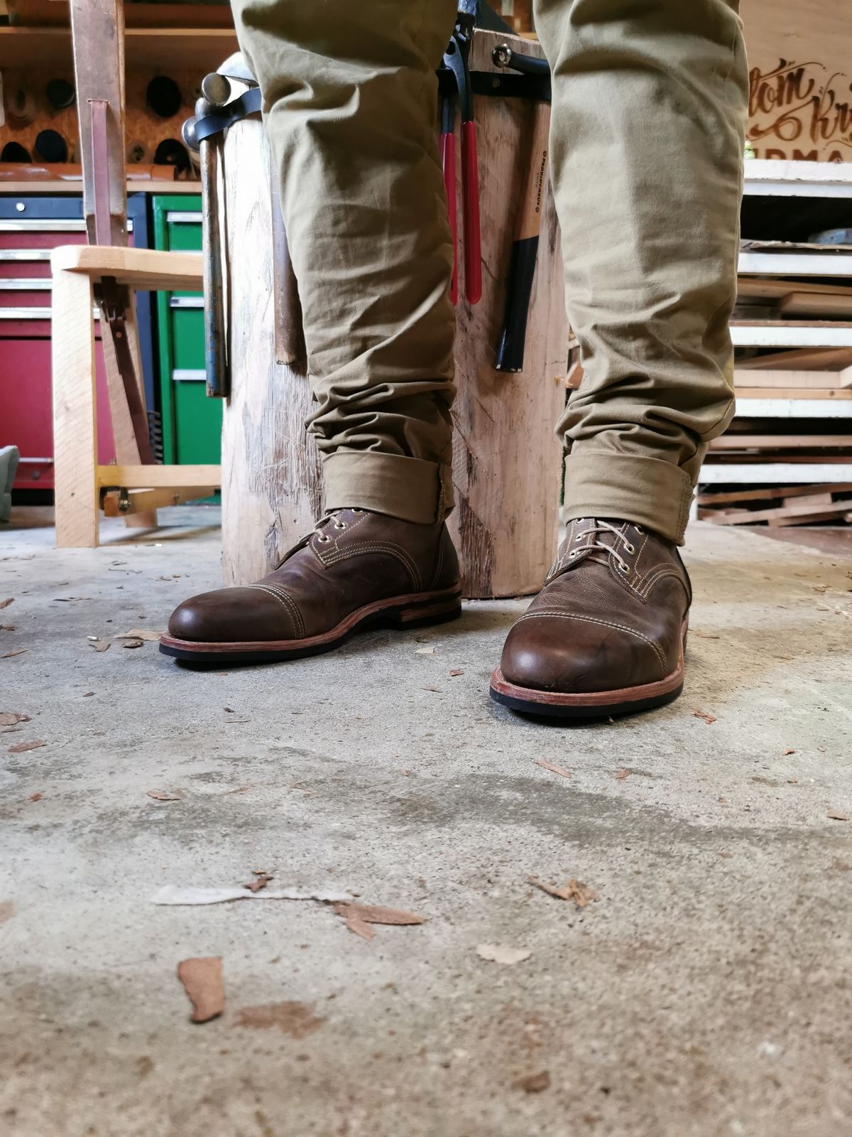Photo by Kustomkraft on October 2, 2022 of the Kustom Kraft Unlisted Model in Unknown Leather.