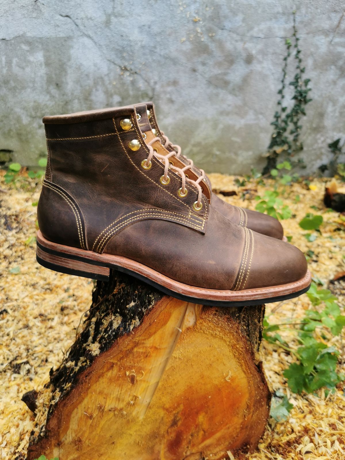 Photo by Kustomkraft on October 2, 2022 of the Kustom Kraft Unlisted Model in Unknown Leather.
