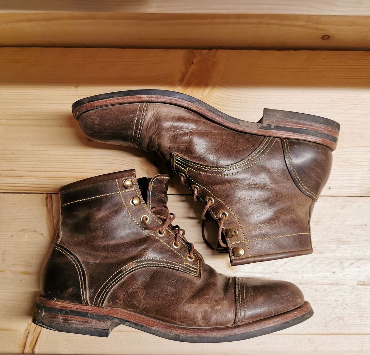 Photo by Kustomkraft on February 5, 2023 of the Kustom Kraft Unlisted Model in Unknown Leather.