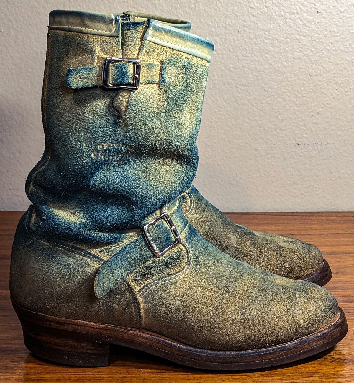 Photo by melloyello on March 3, 2023 of the Chippewa 11" Engineer Boot in Sand Roughout.