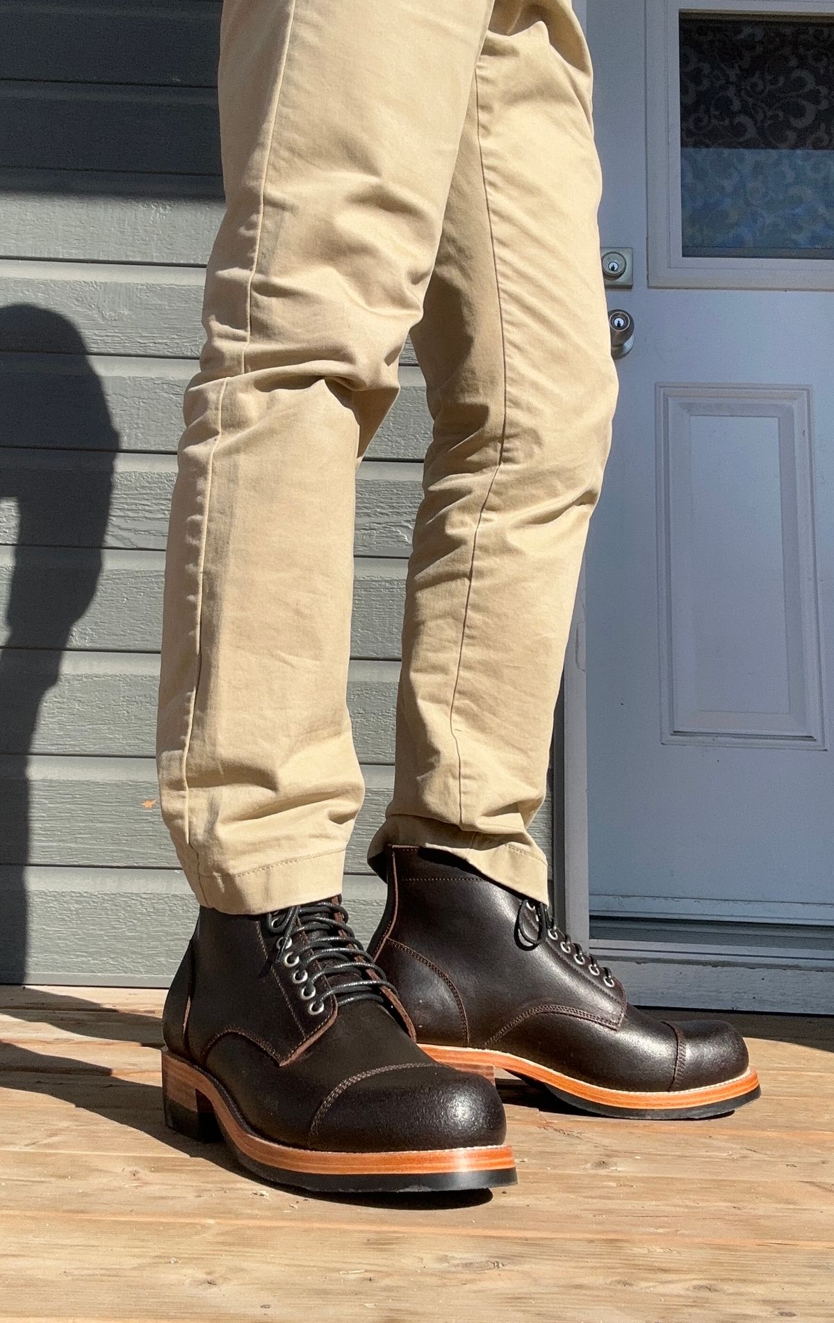 Photo by SunOfGod on October 1, 2023 of the Imperium Jojoe in Horween Brown Waxed Flesh.