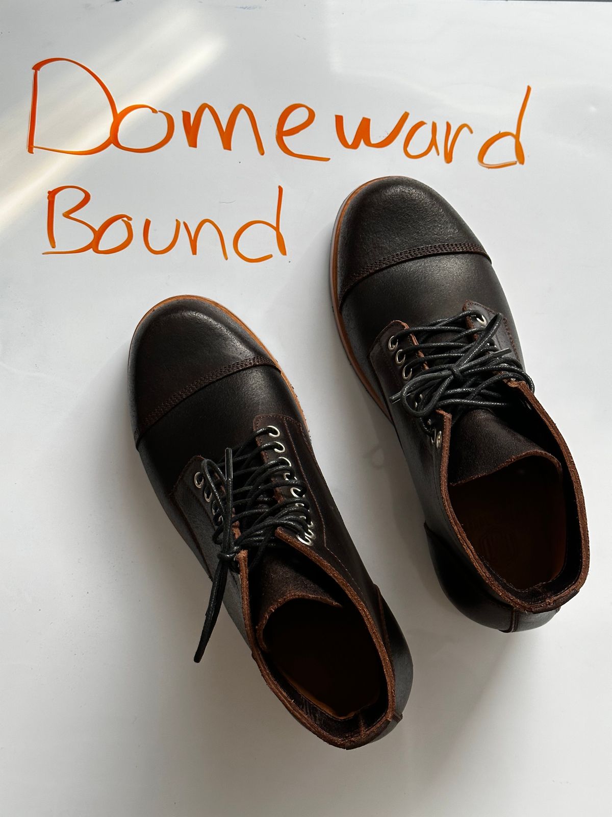 Photo by SunOfGod on October 1, 2023 of the Imperium Jojoe in Horween Brown Waxed Flesh.
