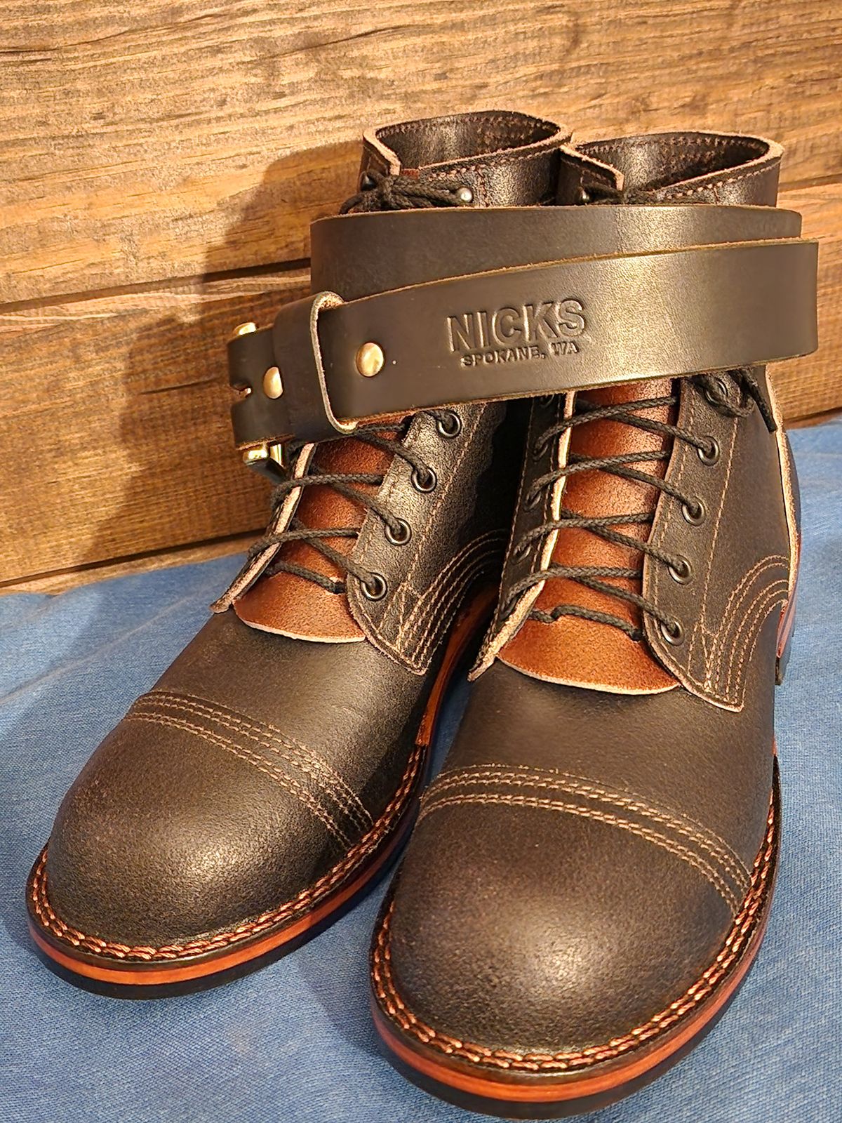 Photo by Pale_Highl1ight on September 25, 2024 of the Nicks Nicks/ x Butterscotch Triton Boot in Nicks/ Horween Black Waxed Flesh.