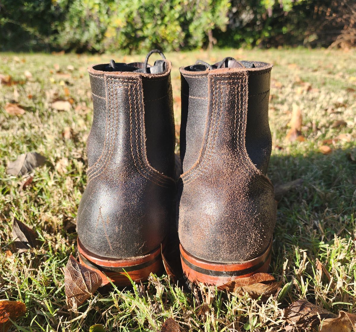 Photo by Pale_Highl1ight on December 1, 2024 of the Nicks Nicks/ x Butterscotch Triton Boot in Nicks/ Horween Black Waxed Flesh.