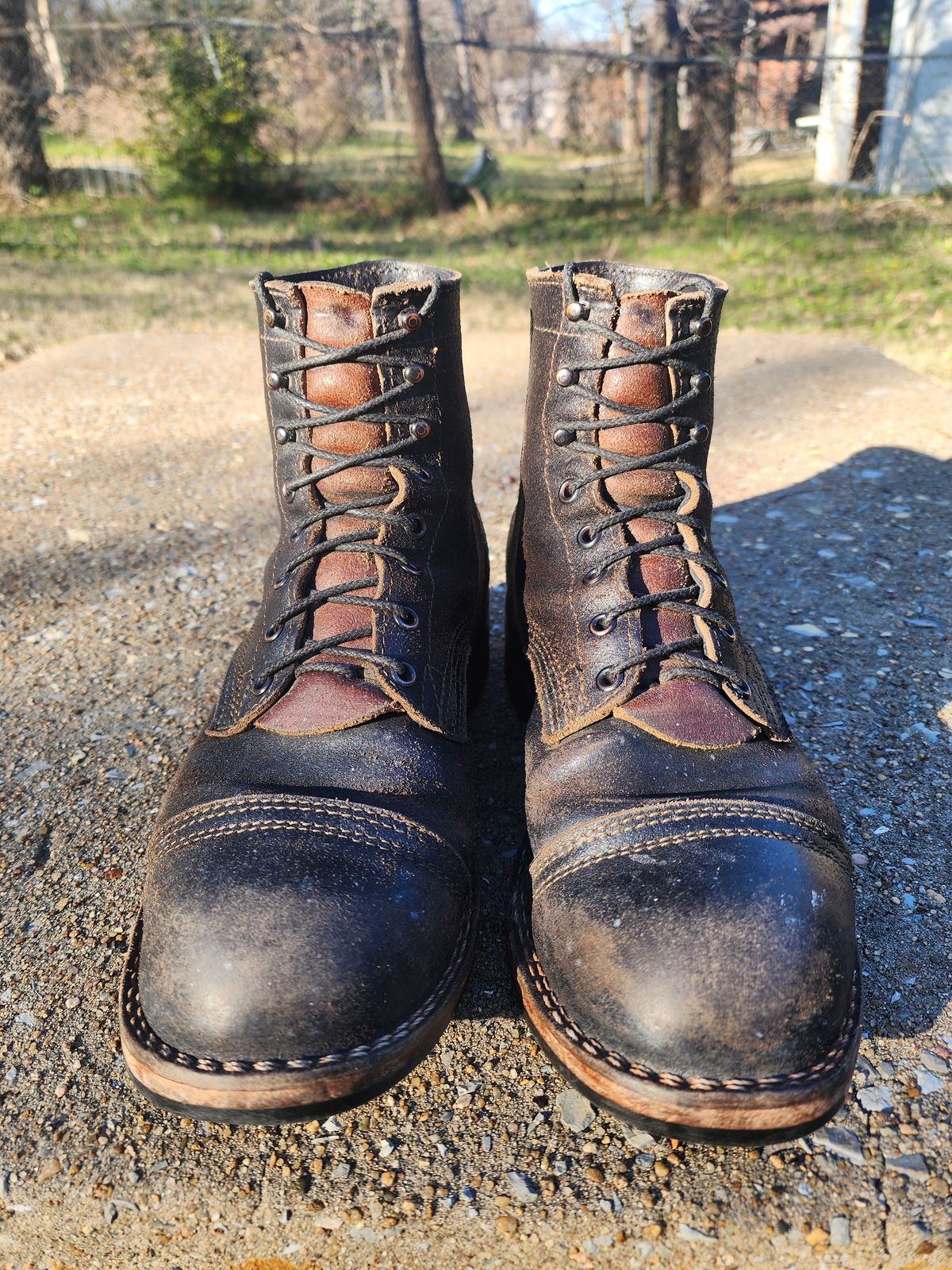 Photo by Pale_Highl1ight on January 1, 2025 of the Nicks Nicks/ x Butterscotch Triton Boot in Nicks/ Horween Black Waxed Flesh.
