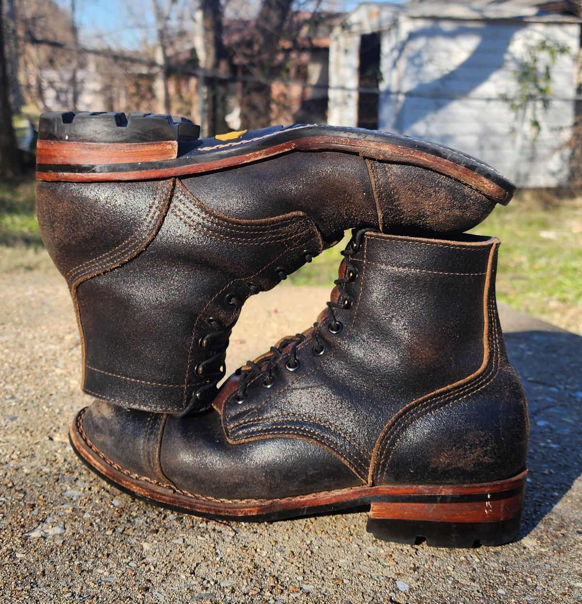 Photo by Pale_Highl1ight on January 1, 2025 of the Nicks Nicks/ x Butterscotch Triton Boot in Nicks/ Horween Black Waxed Flesh.