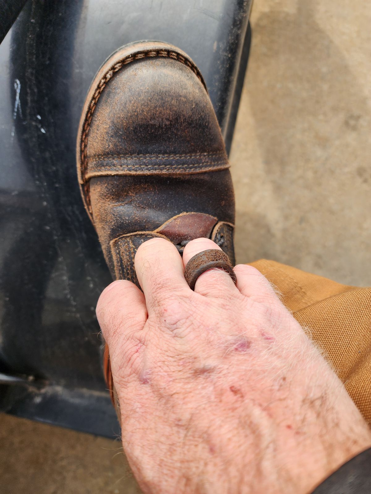 Photo by Pale_Highl1ight on January 28, 2025 of the Nicks Nicks/ x Butterscotch Triton Boot in Nicks/ Horween Black Waxed Flesh.