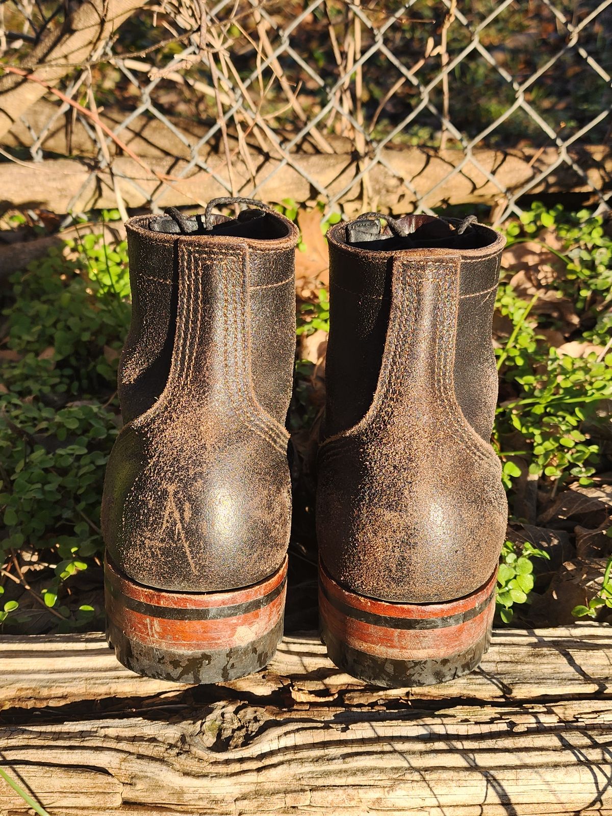 Photo by Pale_Highl1ight on February 1, 2025 of the Nicks Nicks/ x Butterscotch Triton Boot in Nicks/ Horween Black Waxed Flesh.