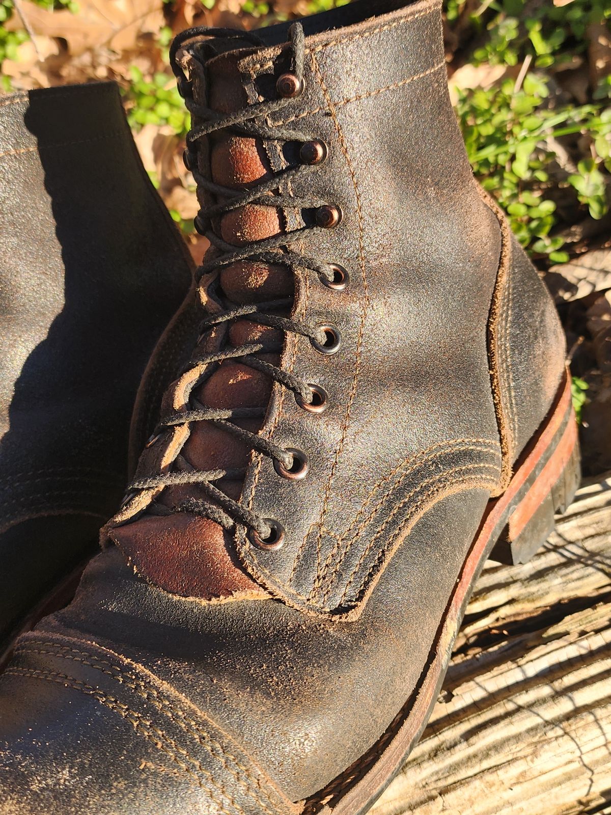 Photo by Pale_Highl1ight on February 1, 2025 of the Nicks Nicks/ x Butterscotch Triton Boot in Nicks/ Horween Black Waxed Flesh.