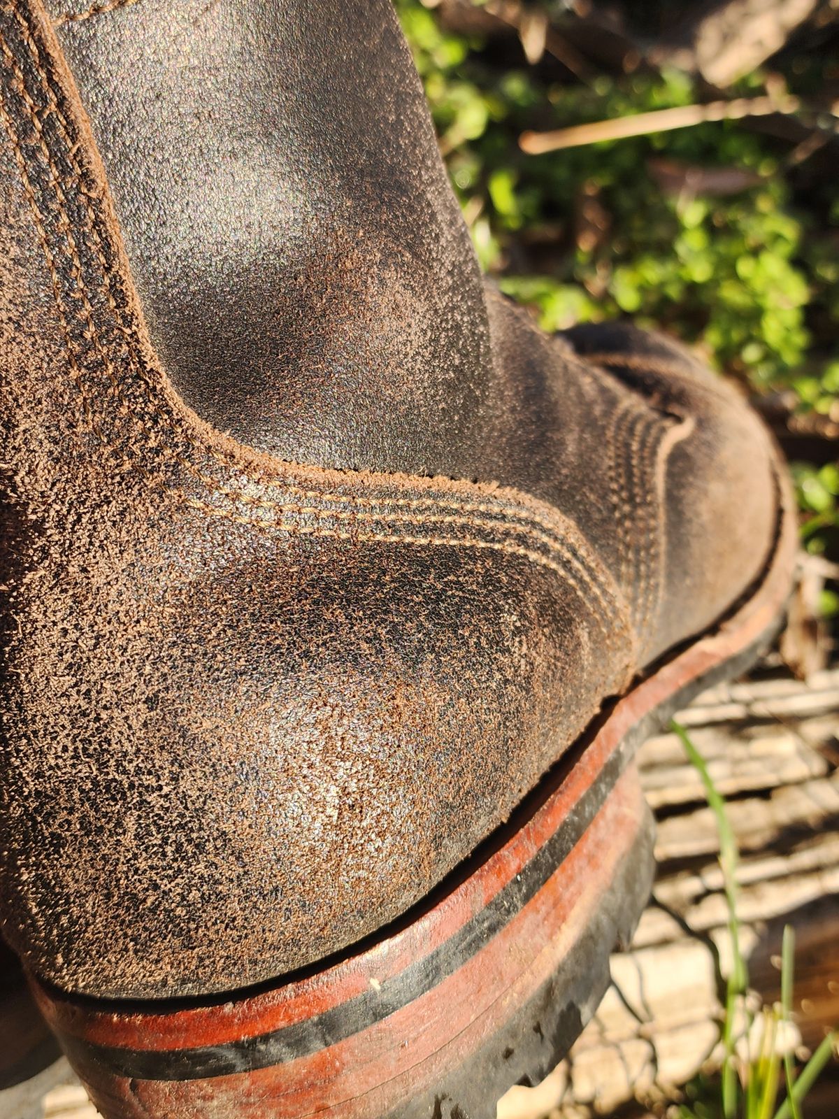 Photo by Pale_Highl1ight on February 1, 2025 of the Nicks Nicks/ x Butterscotch Triton Boot in Nicks/ Horween Black Waxed Flesh.