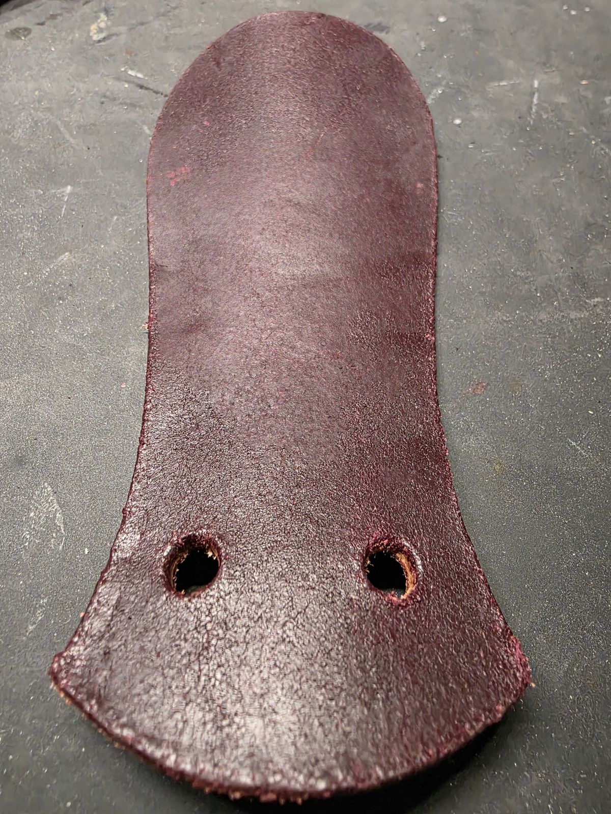 Photo by Pale_Highl1ight on January 21, 2026 of the Nicks MTO in Wickett And Craig Double Stuffed Waxed Flesh Burgundy.