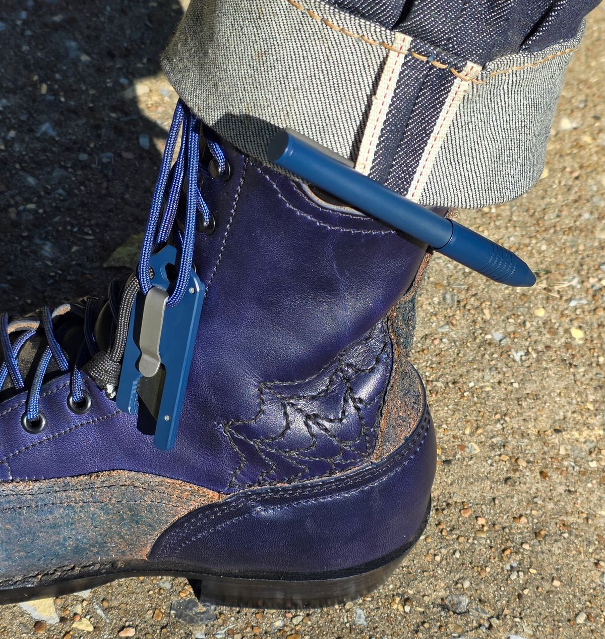 Photo by Pale_Highl1ight on October 15, 2025 of the Nicks MTO in Nicks/ Wickett And Craig Double Stuffed Cobalt.