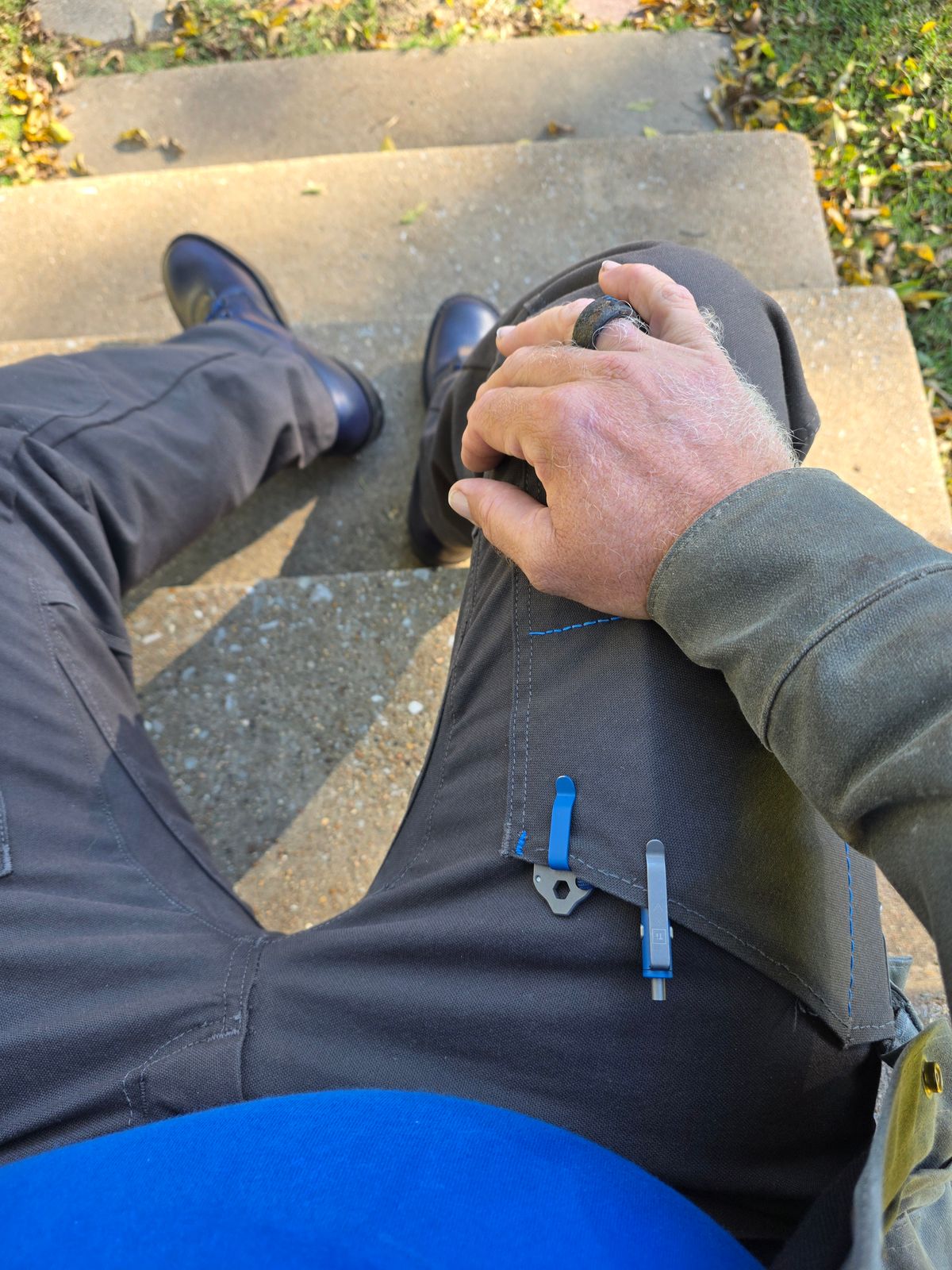 Photo by Pale_Highl1ight on October 29, 2025 of the Nicks MTO in Nicks/ Wickett And Craig Double Stuffed Cobalt.