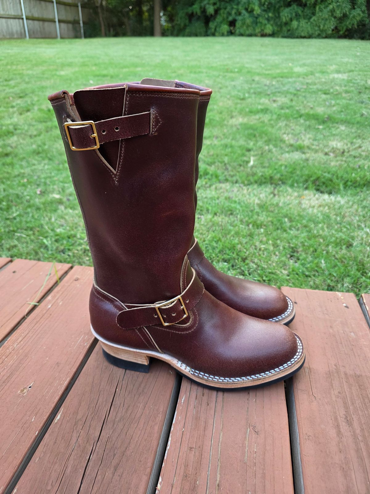 Photo by Pale_Highl1ight on September 15, 2025 of the Nicks StationMaster in Horween Tan Waxed Flesh.