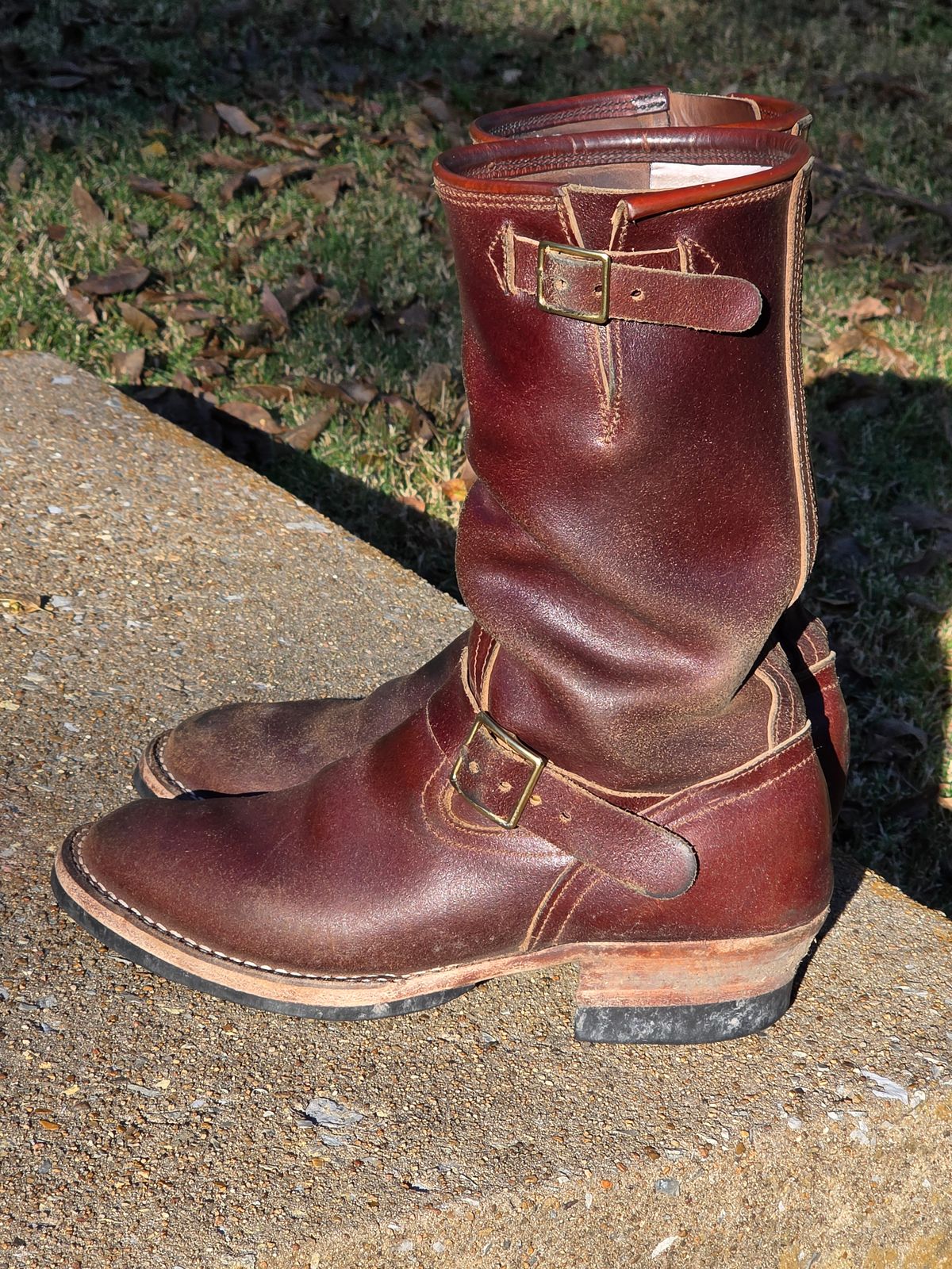 Photo by Pale_Highl1ight on November 2, 2025 of the Nicks StationMaster in Horween Tan Waxed Flesh.