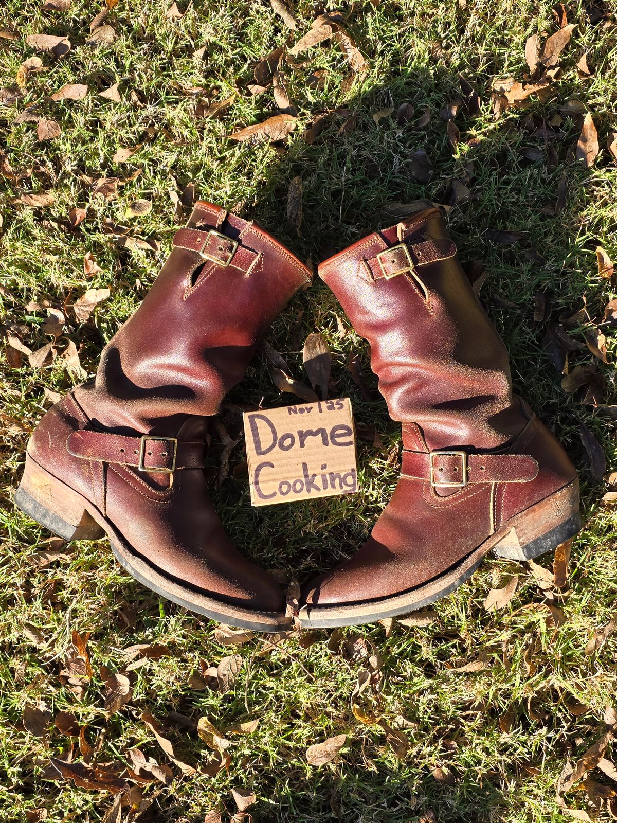 Photo by Pale_Highl1ight on November 2, 2025 of the Nicks StationMaster in Horween Tan Waxed Flesh.