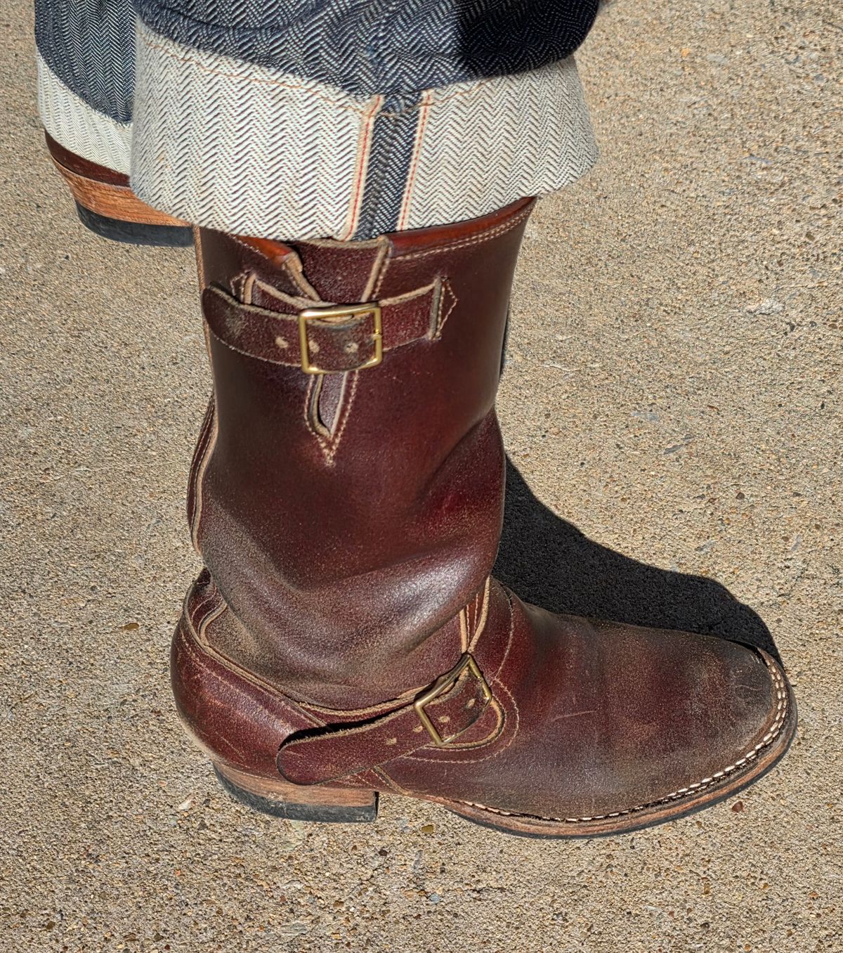 Photo by Pale_Highl1ight on December 12, 2025 of the Nicks StationMaster in Horween Tan Waxed Flesh.