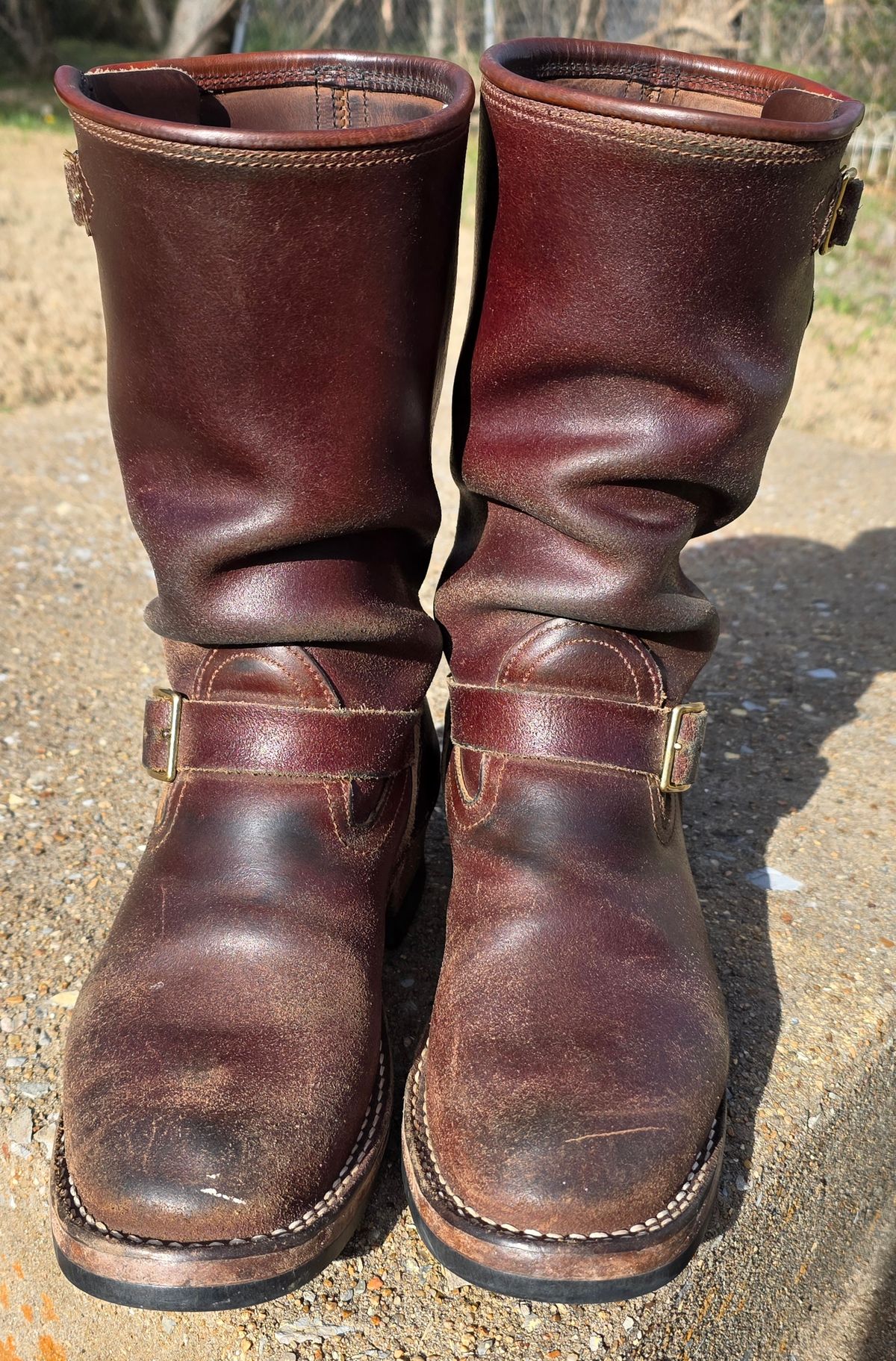 Photo by Pale_Highl1ight on January 1, 2026 of the Nicks StationMaster in Horween Tan Waxed Flesh.
