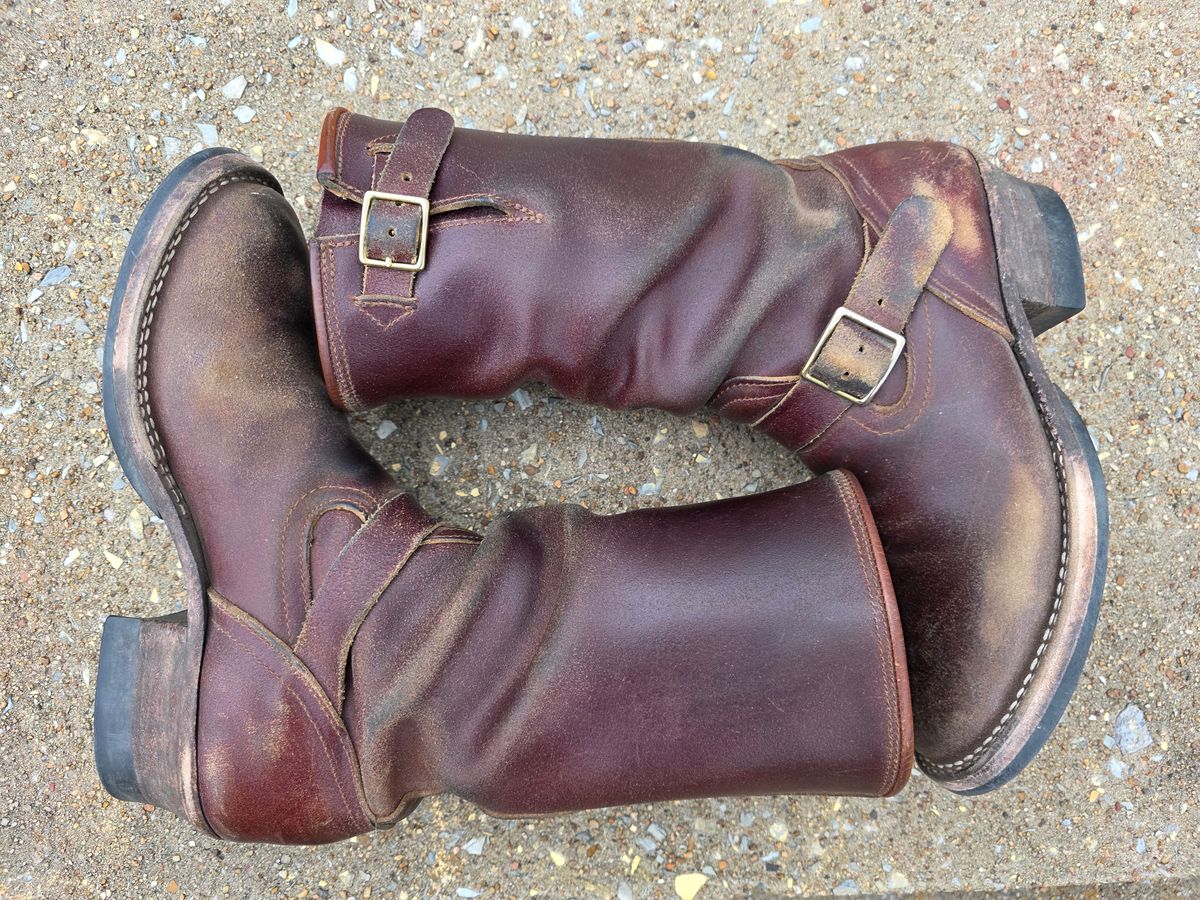 Photo by Pale_Highl1ight on March 2, 2026 of the Nicks StationMaster in Horween Tan Waxed Flesh.