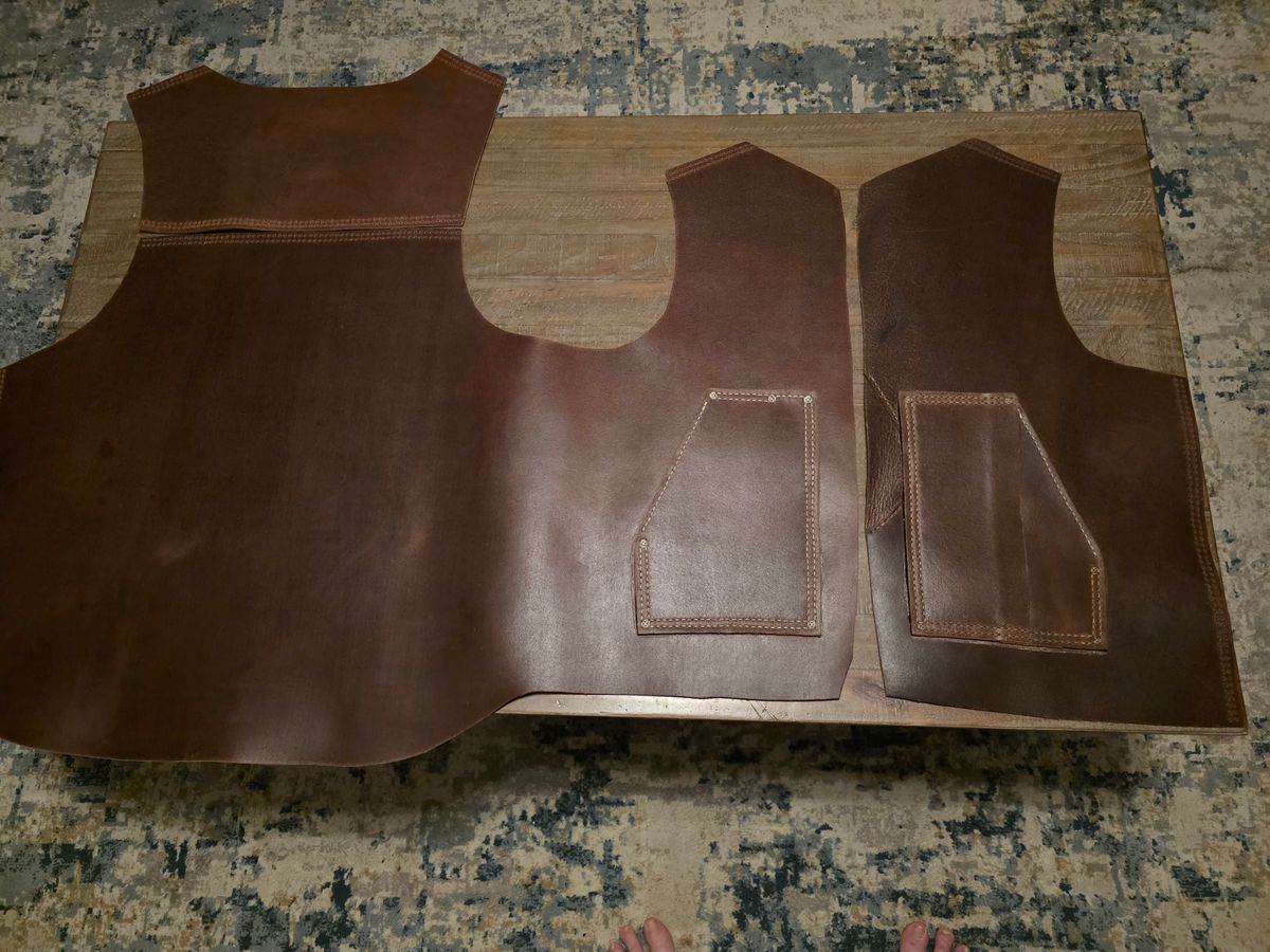 Photo by Pale_Highl1ight on September 18, 2025 of the Pale Highlight Natural Waxed Flesh Vest in Horween Natural Waxed Flesh.