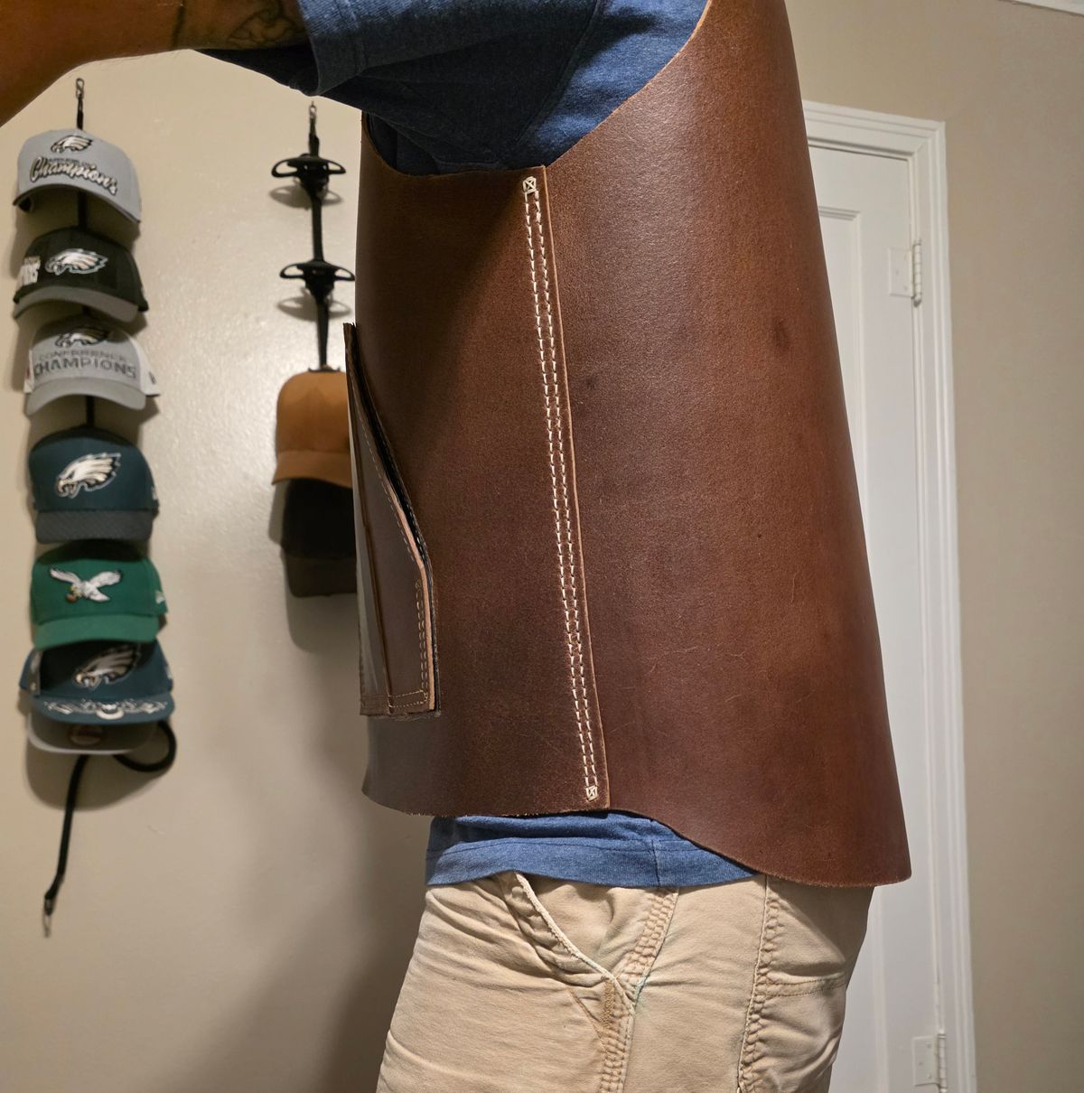 Photo by Pale_Highl1ight on September 20, 2025 of the Pale Highlight Natural Waxed Flesh Vest in Horween Natural Waxed Flesh.