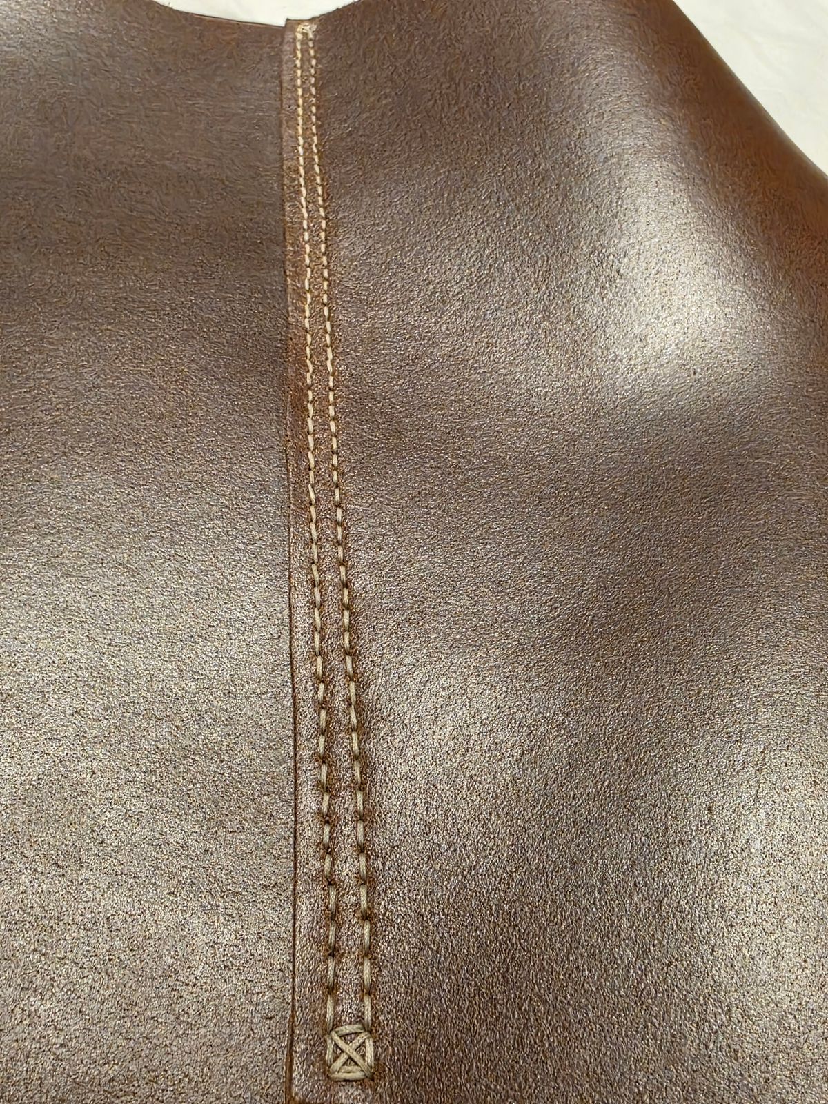 Photo by Pale_Highl1ight on September 20, 2025 of the Pale Highlight Natural Waxed Flesh Vest in Horween Natural Waxed Flesh.