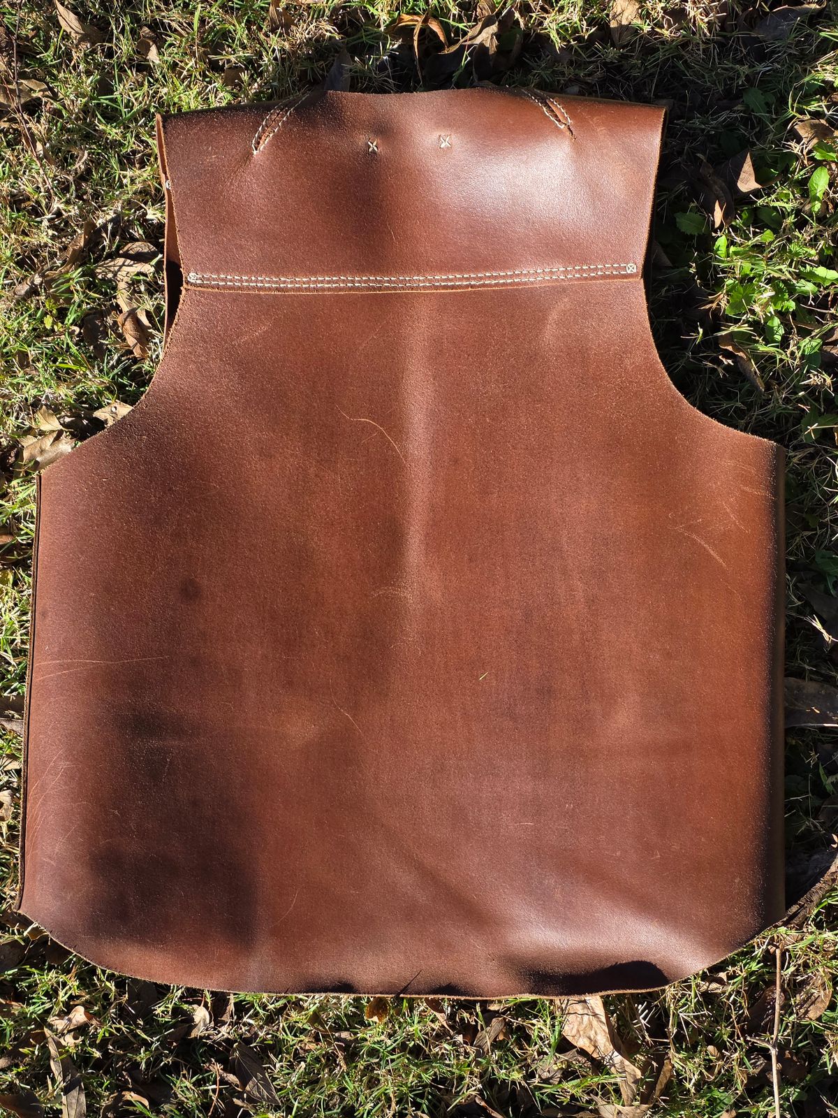 Photo by Pale_Highl1ight on November 2, 2025 of the Pale Highlight Natural Waxed Flesh Vest in Horween Natural Waxed Flesh.