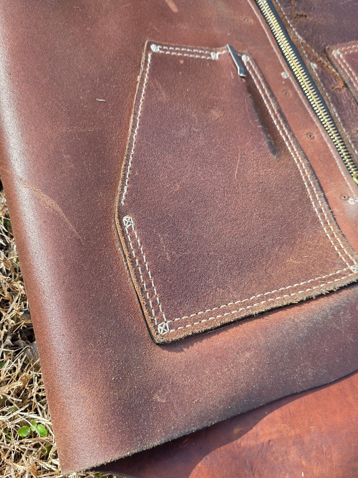 Photo by Pale_Highl1ight on January 1, 2026 of the Pale Highlight Natural Waxed Flesh Vest in Horween Natural Waxed Flesh.