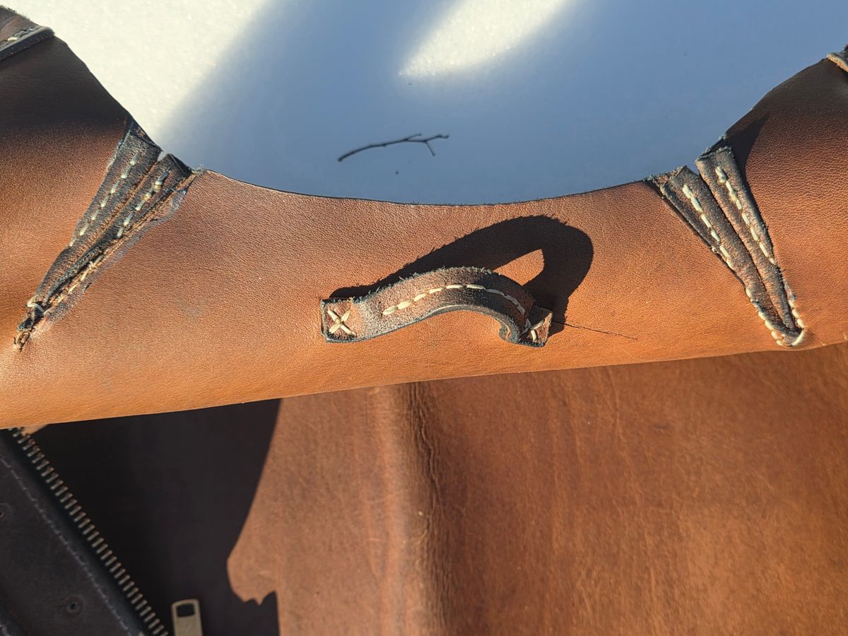 Photo by Pale_Highl1ight on February 1, 2026 of the Pale Highlight Natural Waxed Flesh Vest in Horween Natural Waxed Flesh.