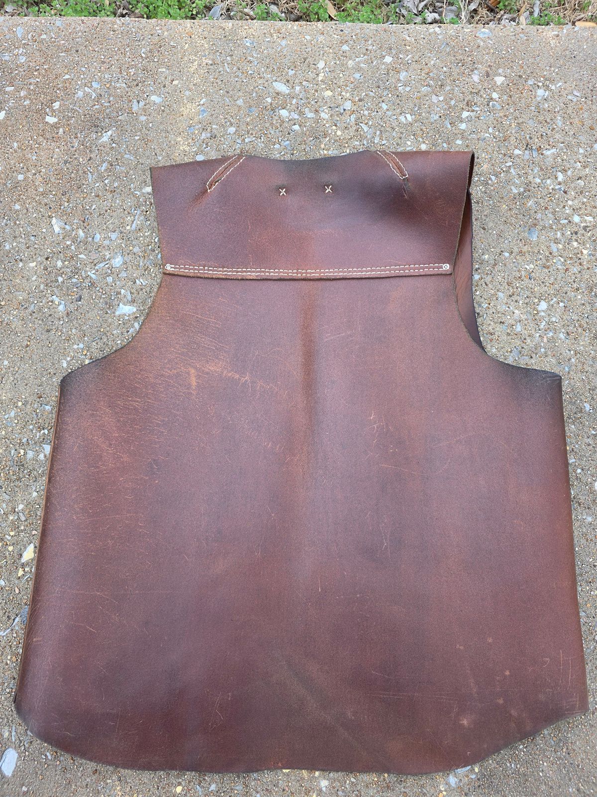 Photo by Pale_Highl1ight on March 2, 2026 of the Pale Highlight Natural Waxed Flesh Vest in Horween Natural Waxed Flesh.