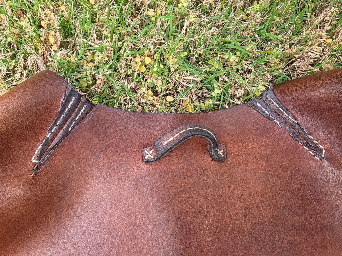 Photo by Pale_Highl1ight on April 1, 2026 of the Pale Highlight Natural Waxed Flesh Vest in Horween Natural Waxed Flesh.