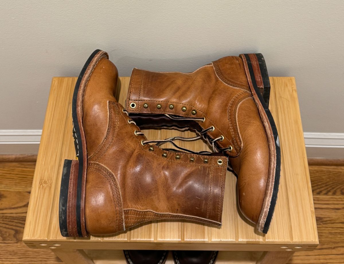 Photo by amcape on December 5, 2023 of the Nicks Officer in Horween Natural Dublin.